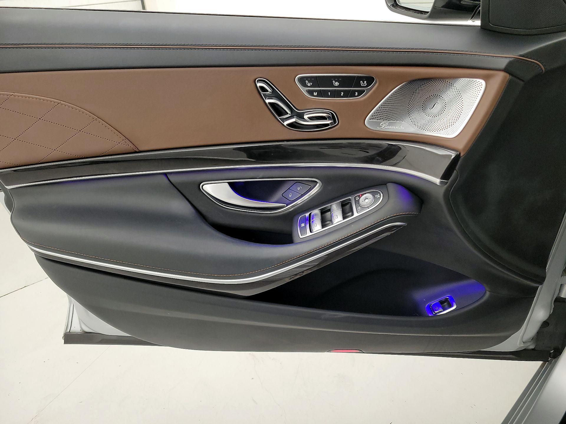 Thumbnail: 2020 Mercedes-Benz S-Class - 12