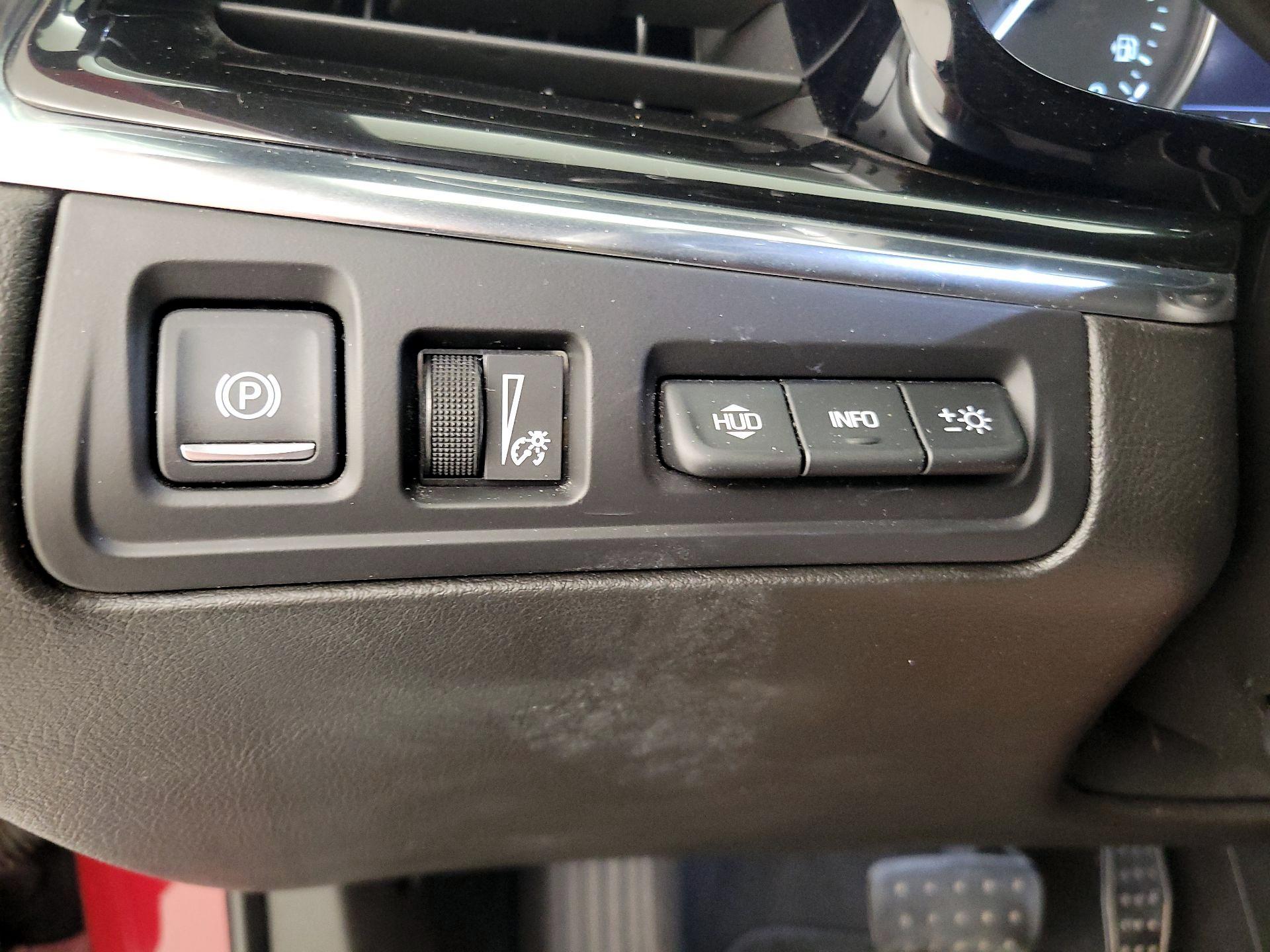 Thumbnail: 2020 Cadillac XT6 - 13