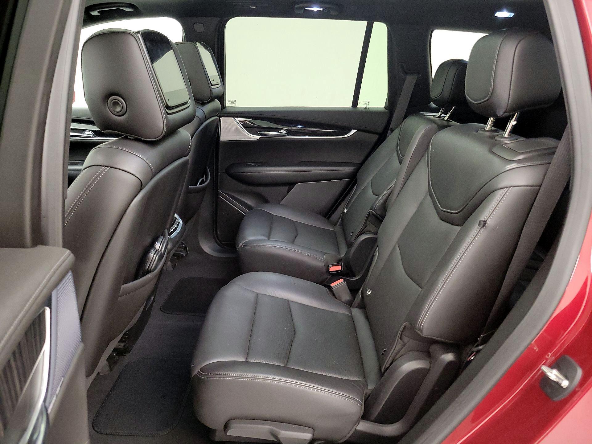 Thumbnail: 2020 Cadillac XT6 - 20