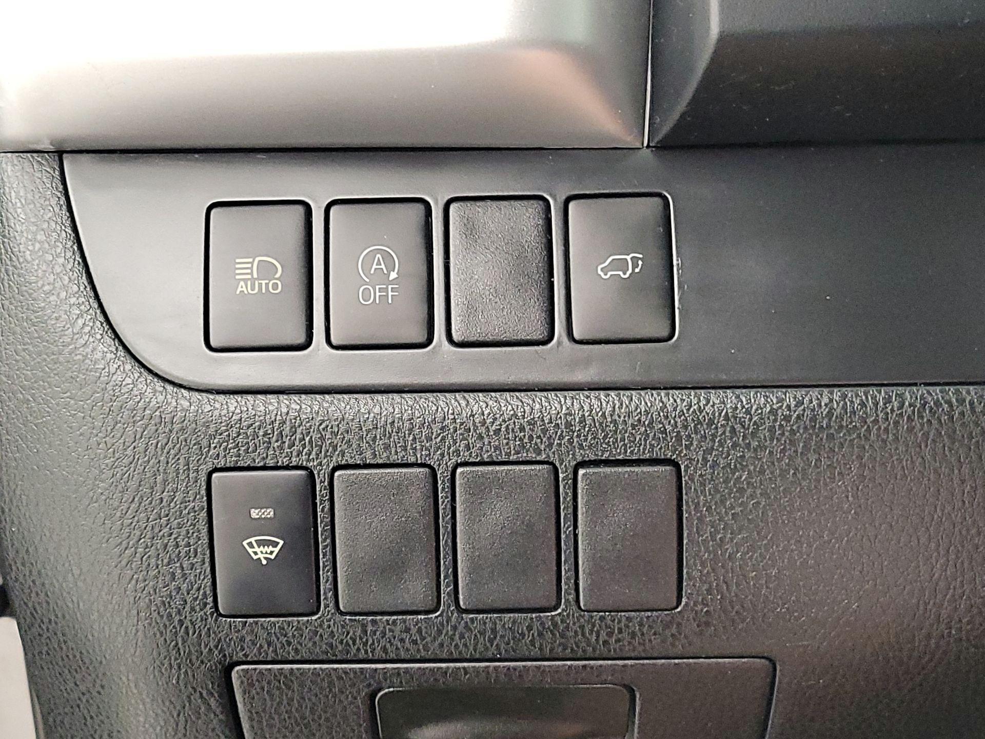 Thumbnail: 2019 Toyota Highlander - 13