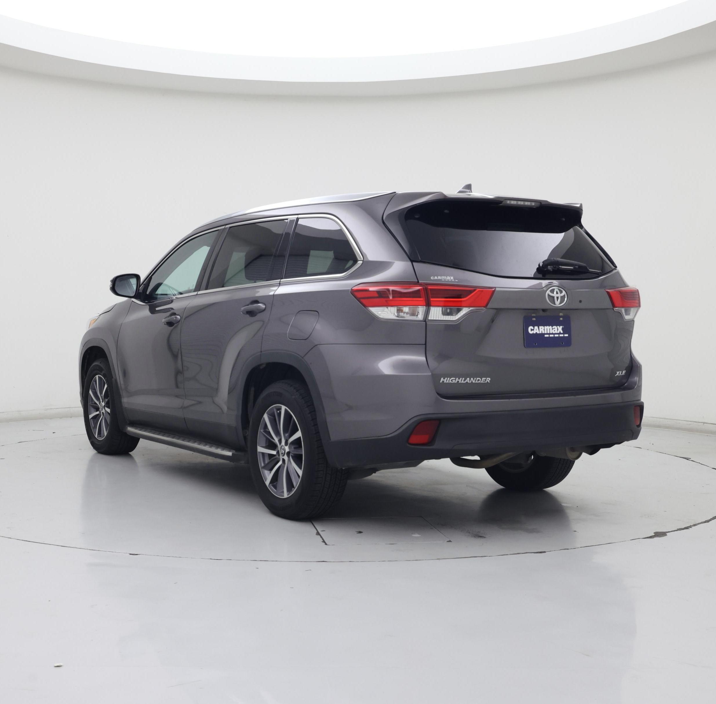 Thumbnail: 2019 Toyota Highlander - 2