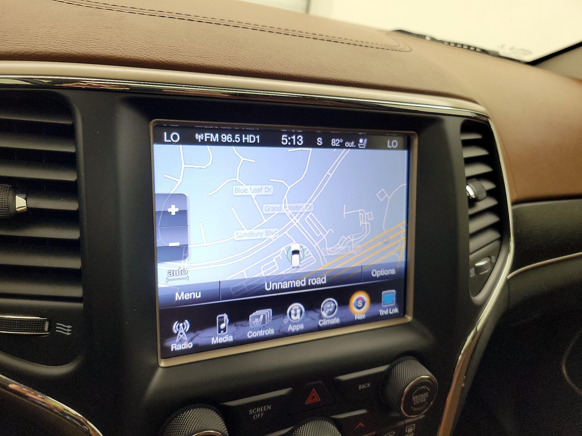 Thumbnail: 2016 Jeep Grand Cherokee - 14