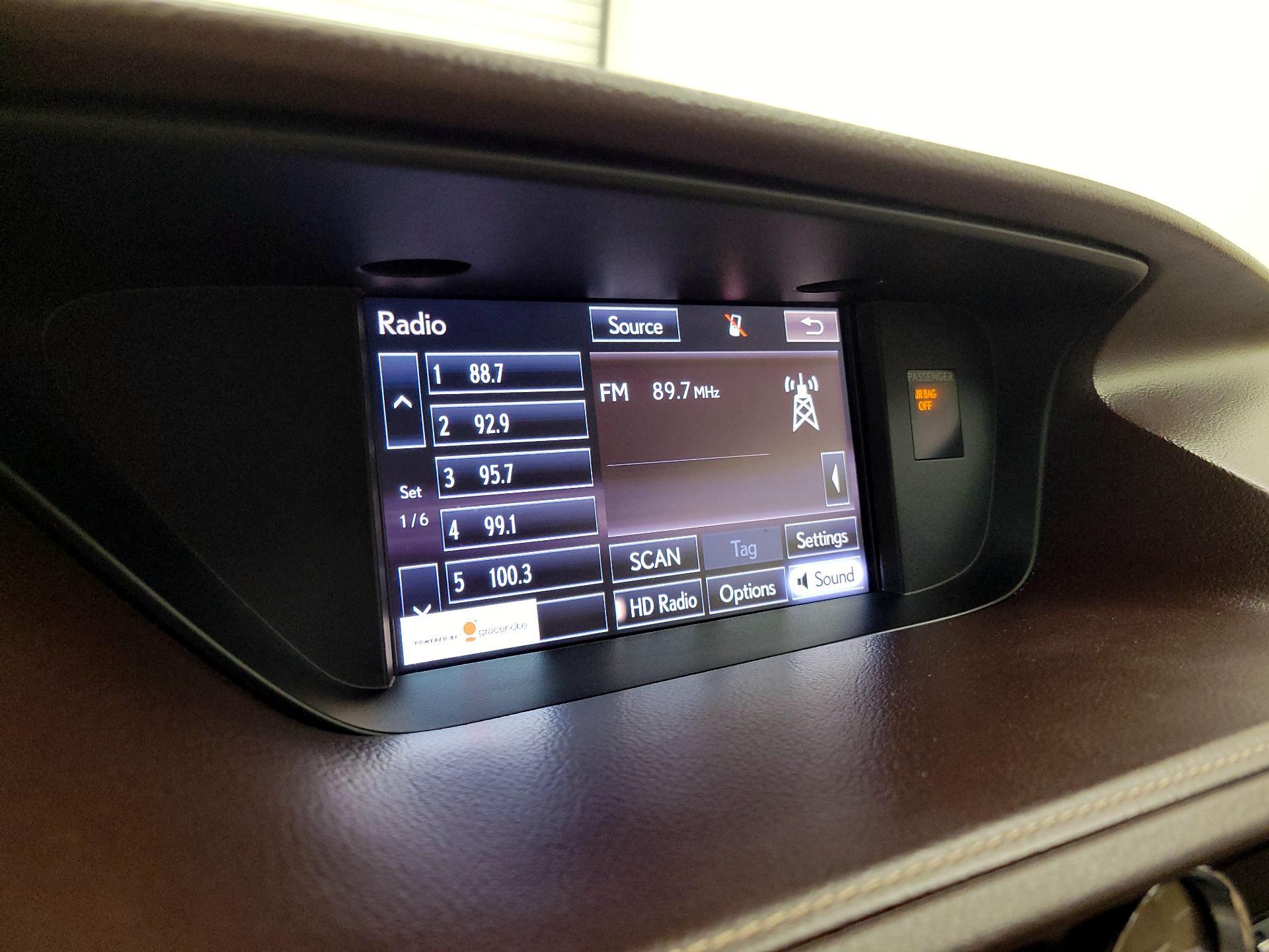 Thumbnail: 2016 Lexus ES - 16