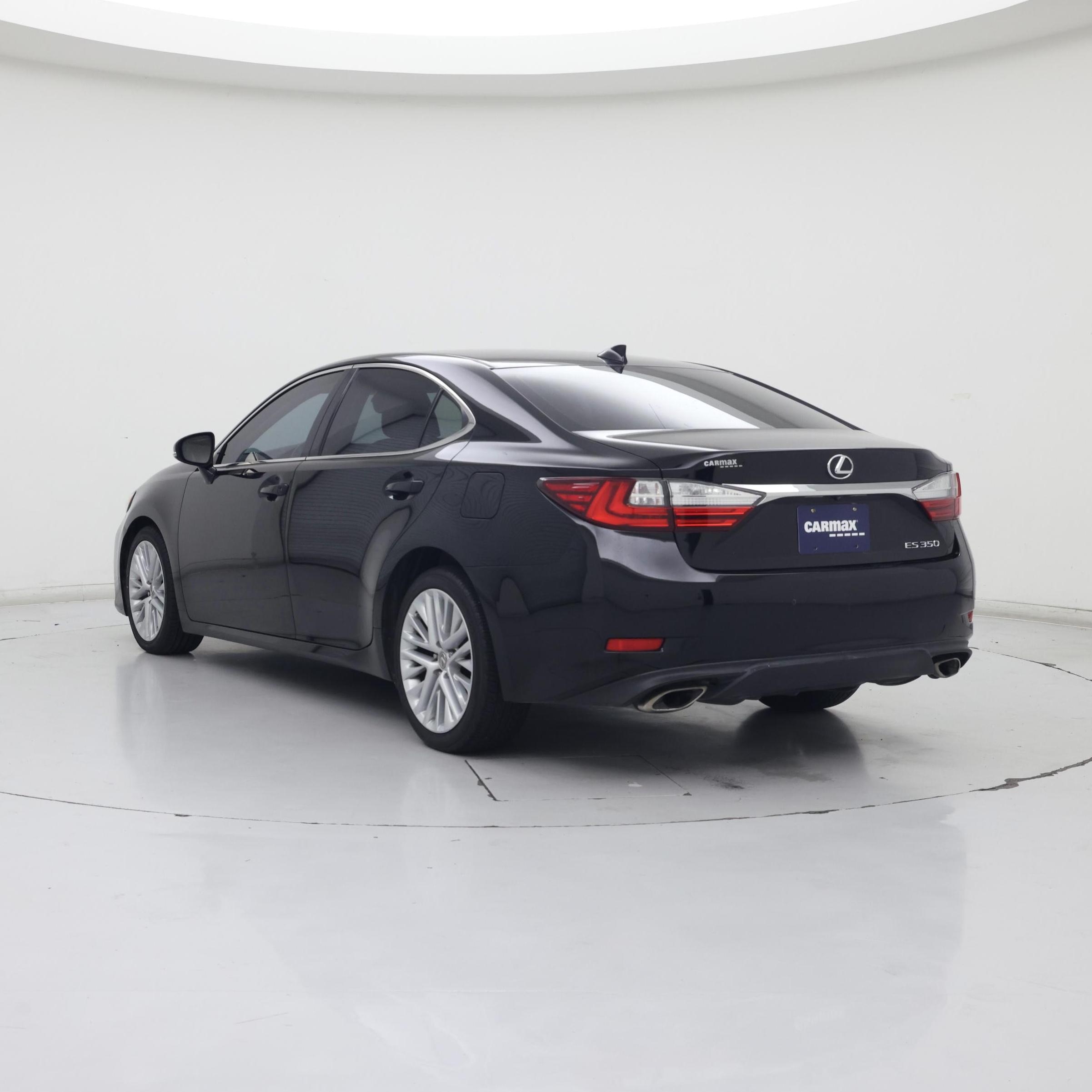 Thumbnail: 2016 Lexus ES - 2