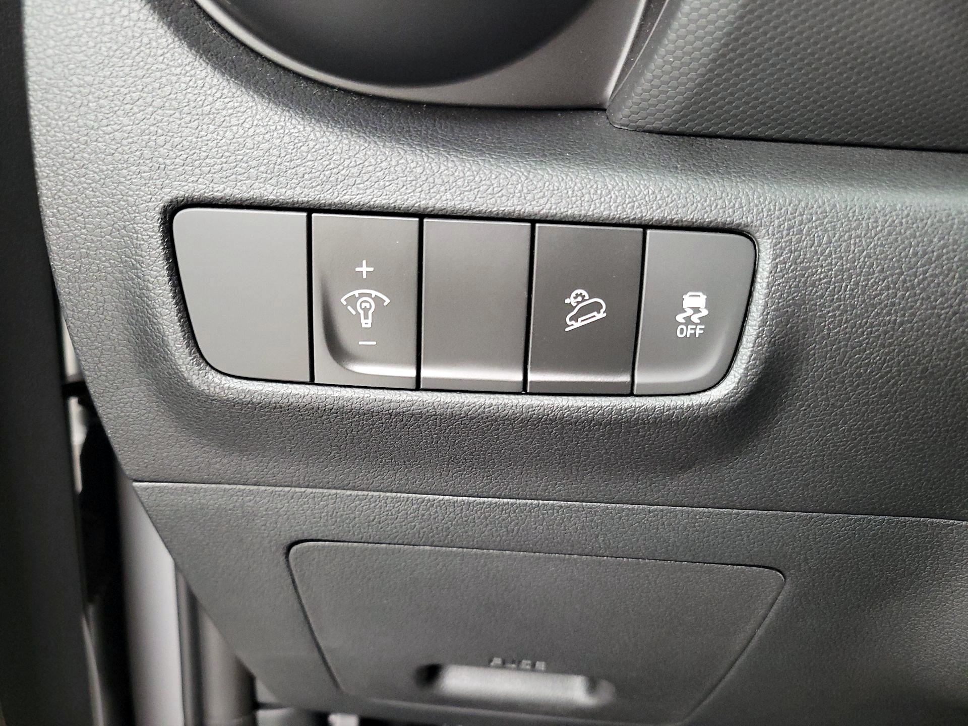 Thumbnail: 2023 Hyundai Kona - 13