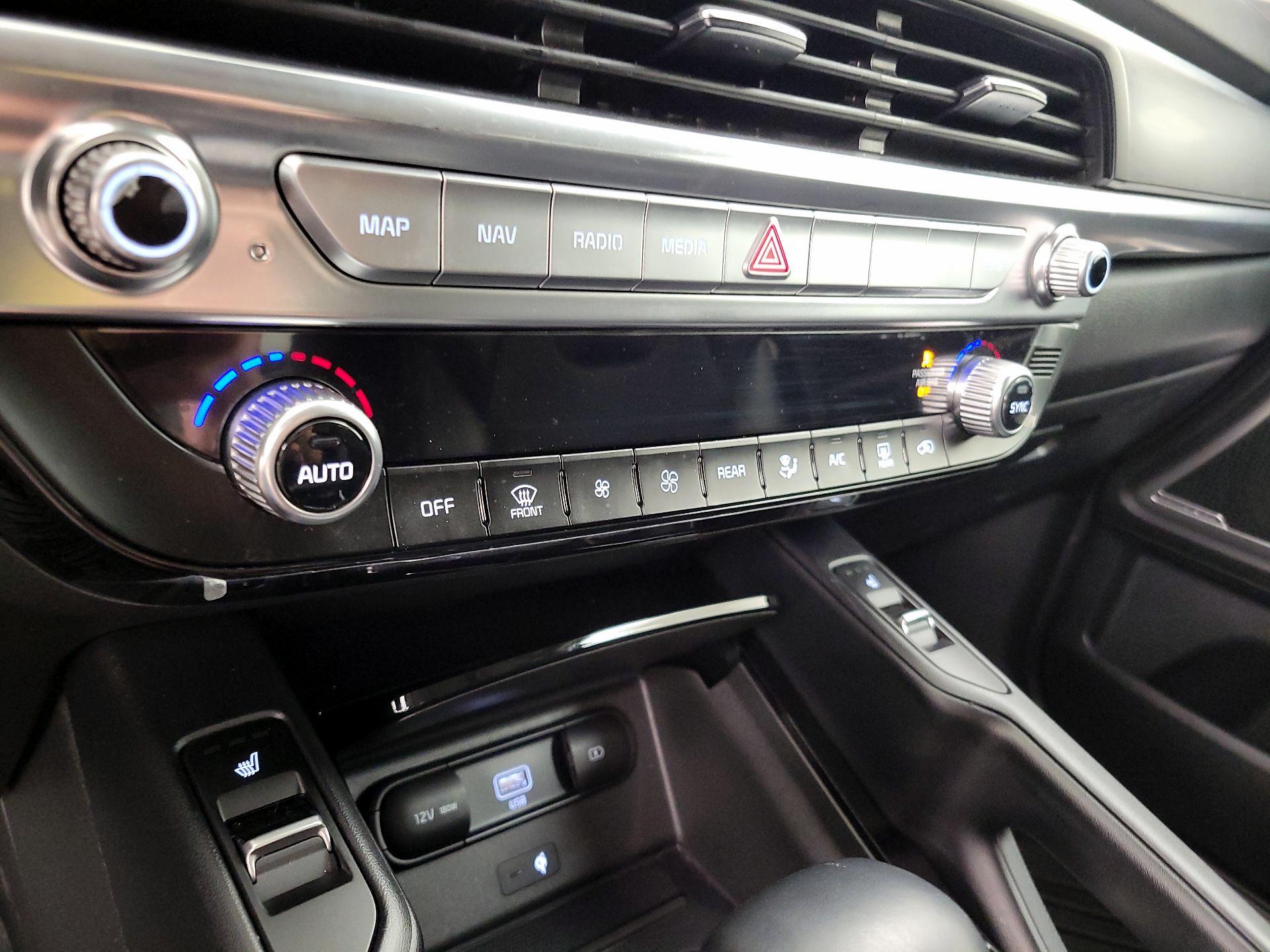 Thumbnail: 2022 Kia Telluride - 17