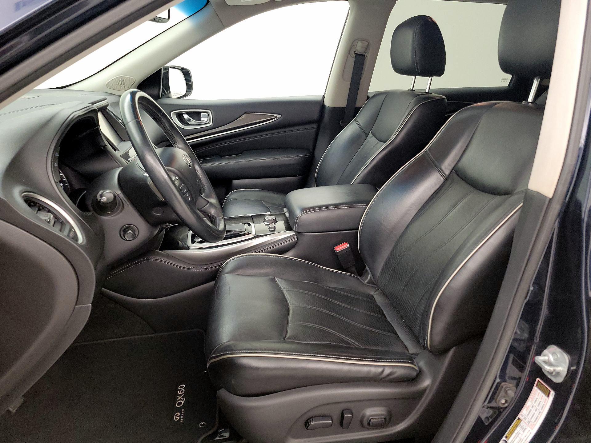 Thumbnail: 2016 INFINITI QX60 - 11