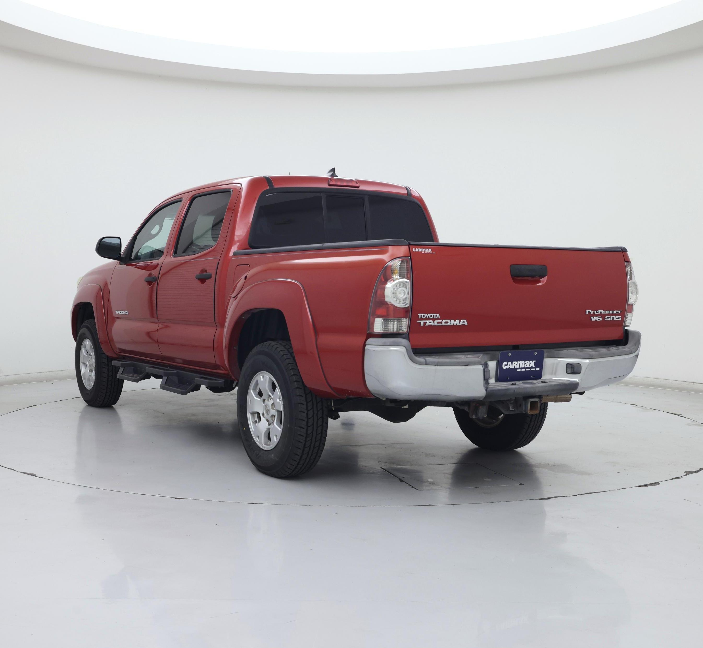 Thumbnail: 2015 Toyota Tacoma - 2