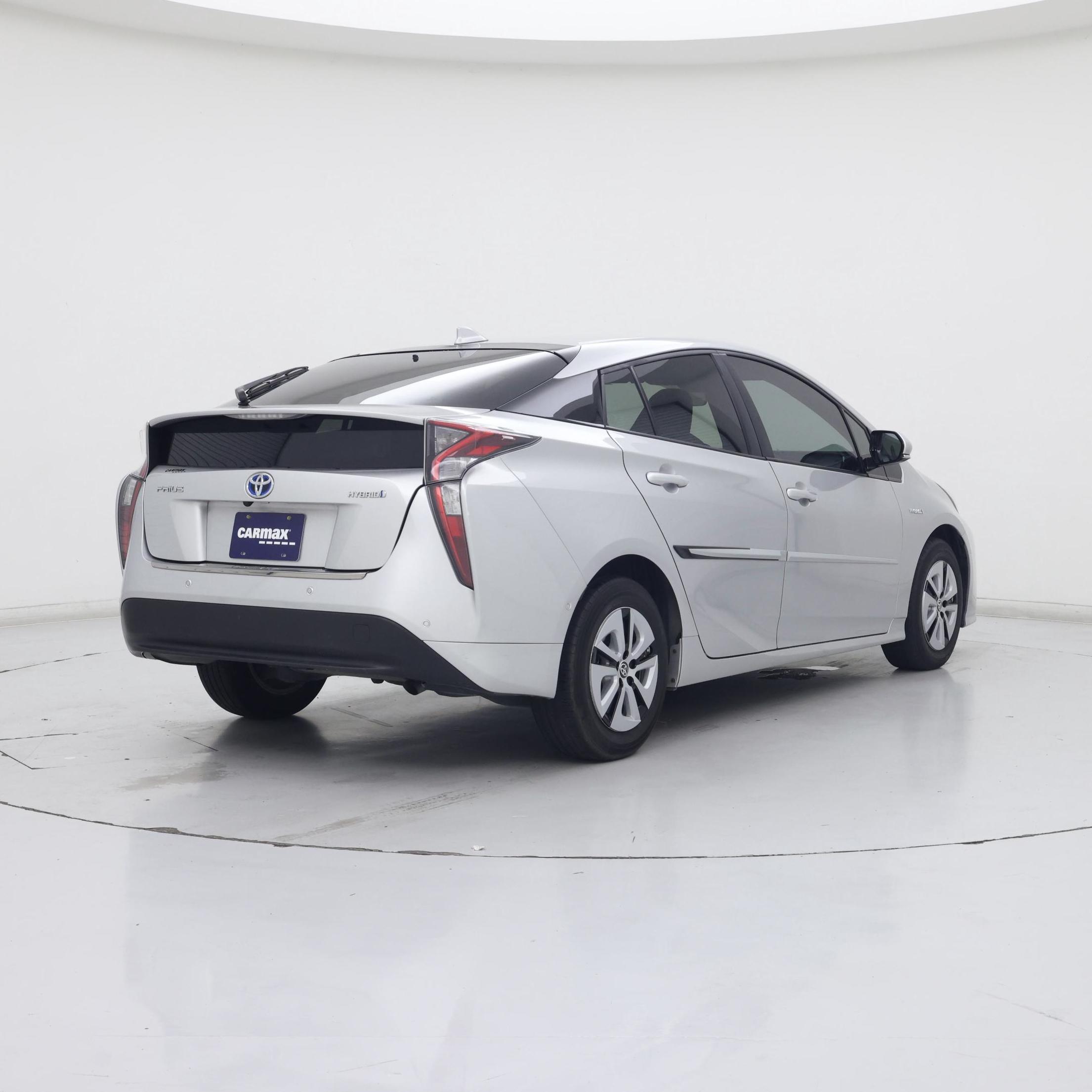 Thumbnail: 2017 Toyota Prius - 8