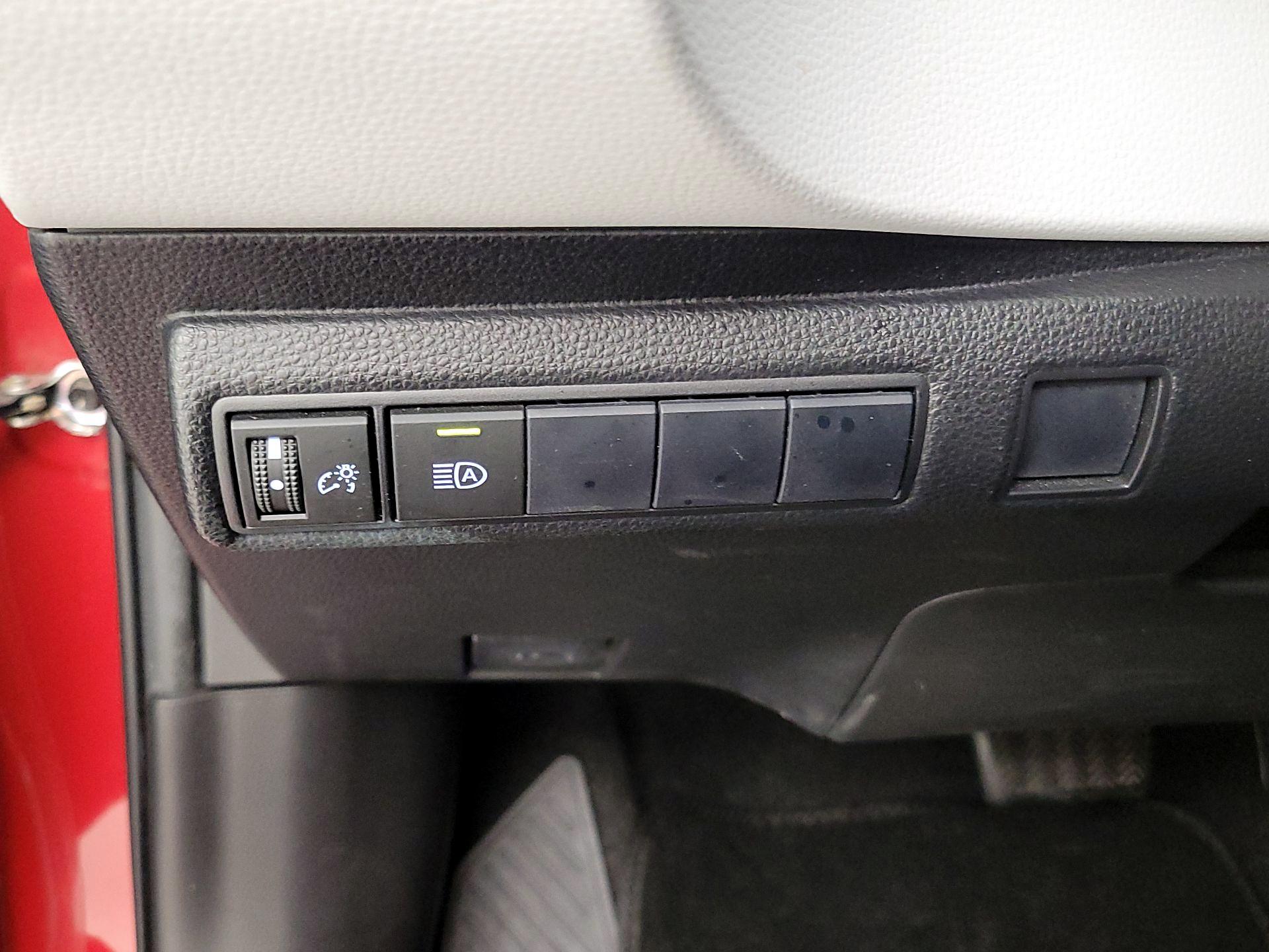 Thumbnail: 2020 Toyota Corolla - 13