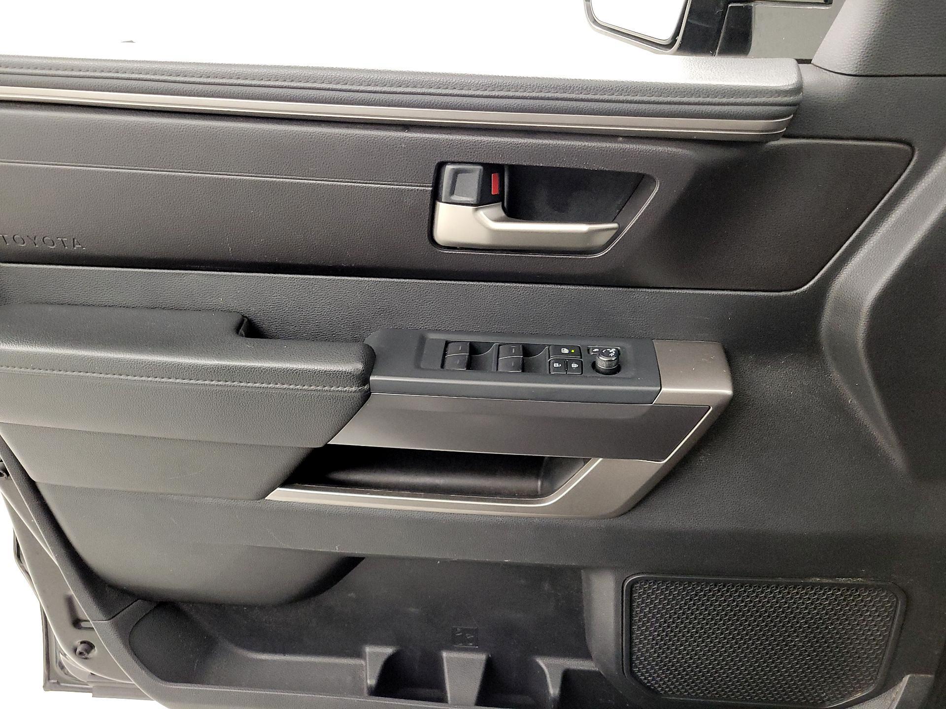 Thumbnail: 2022 Toyota Tundra - 12