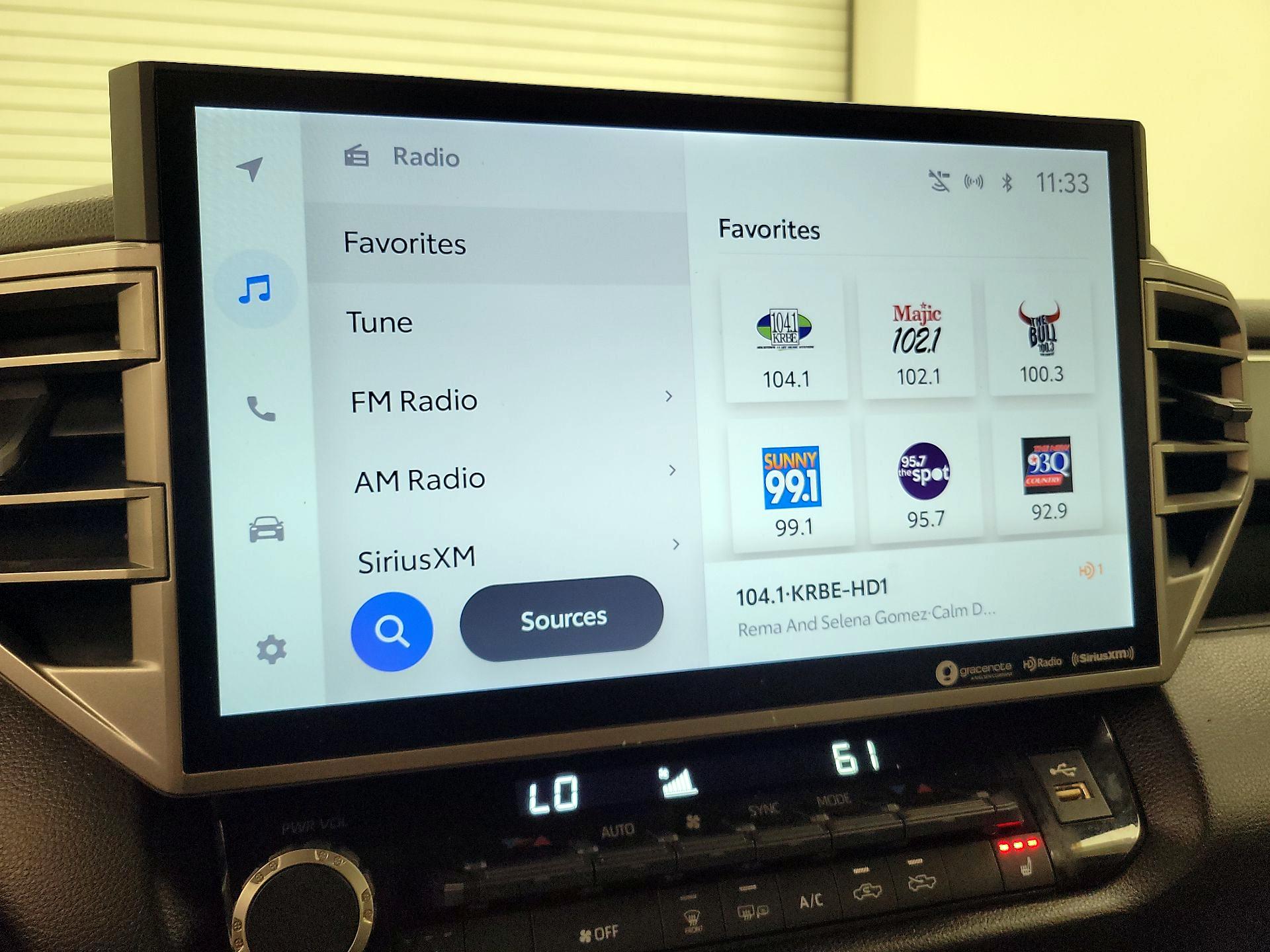 Thumbnail: 2022 Toyota Tundra - 15