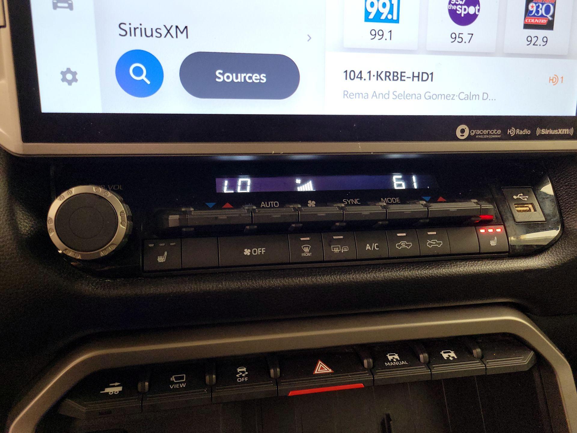 Thumbnail: 2022 Toyota Tundra - 16