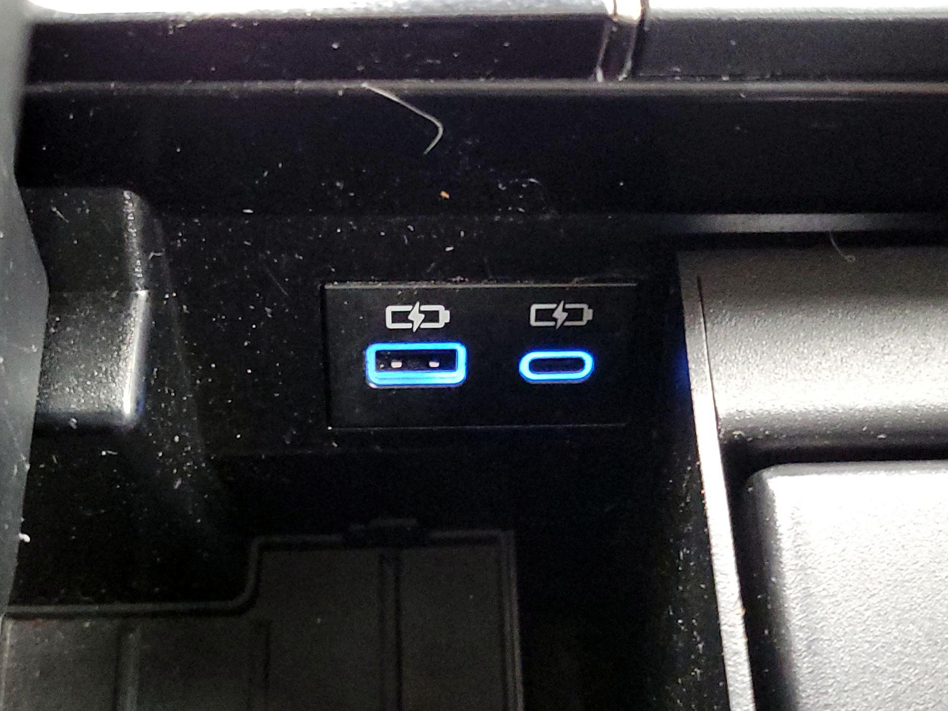 Thumbnail: 2022 Toyota Tundra - 18