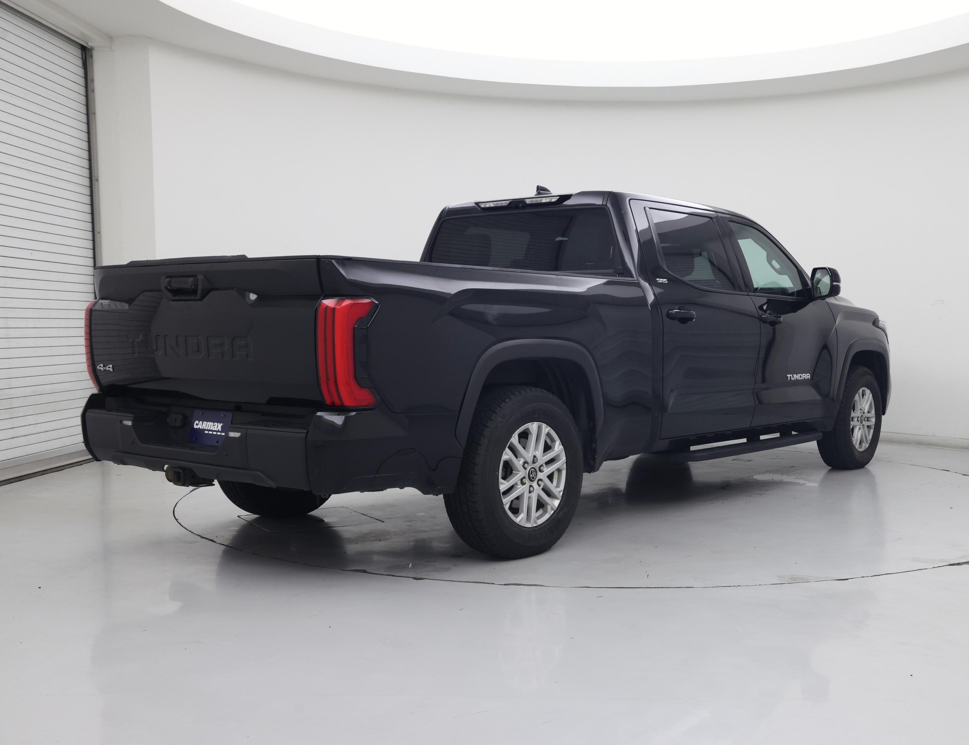 Thumbnail: 2022 Toyota Tundra - 8