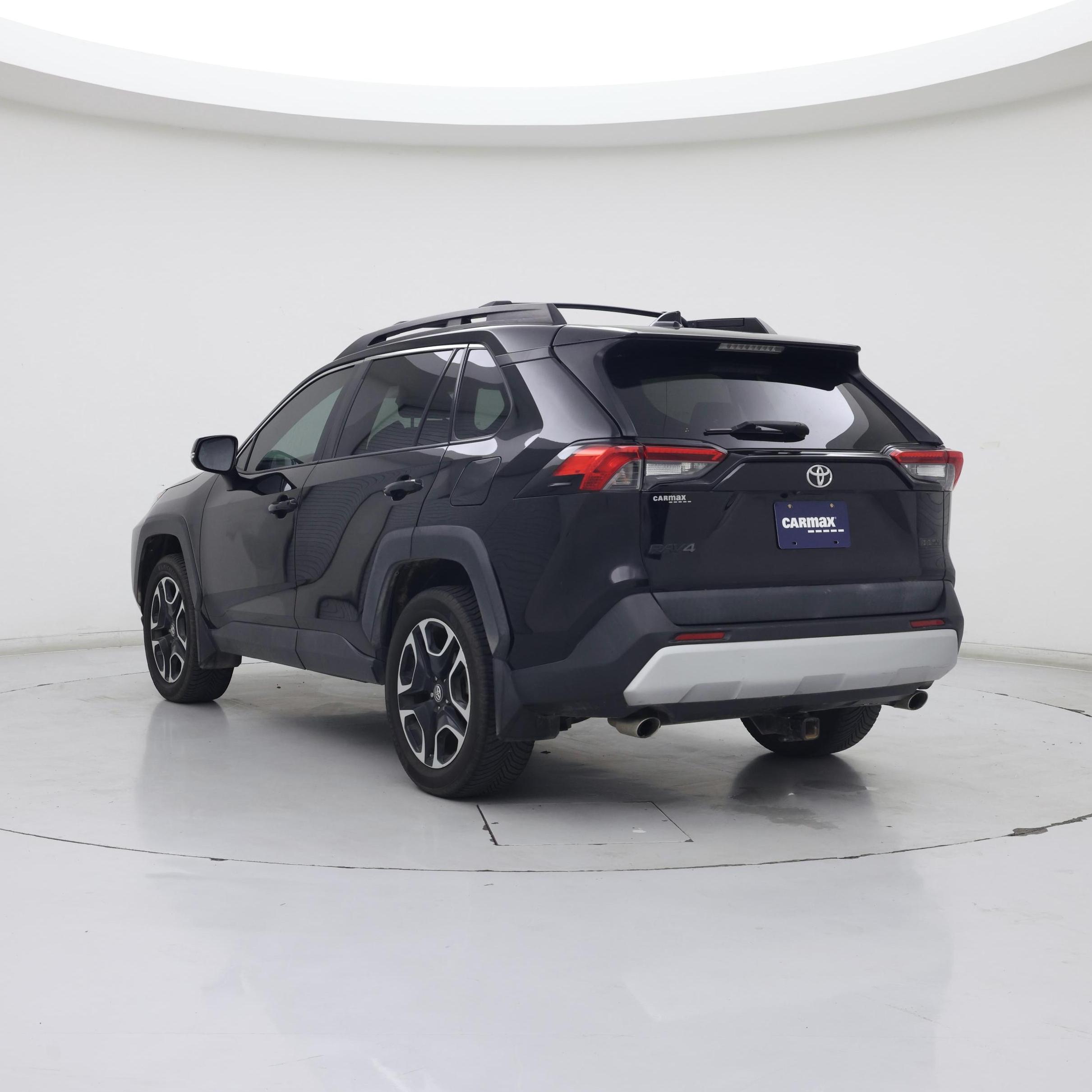 Thumbnail: 2019 Toyota RAV4 - 2