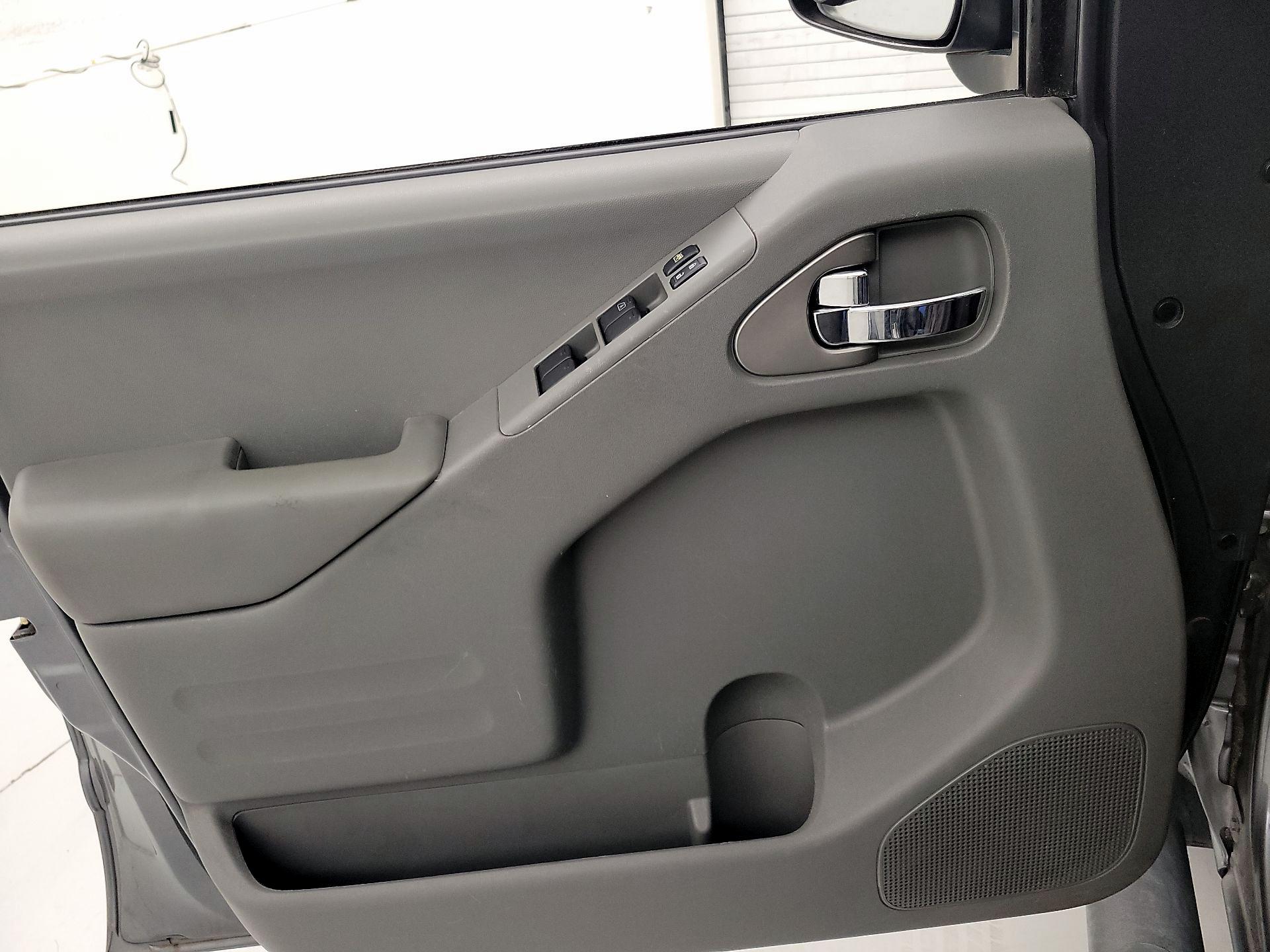 Thumbnail: 2017 Nissan Frontier - 12