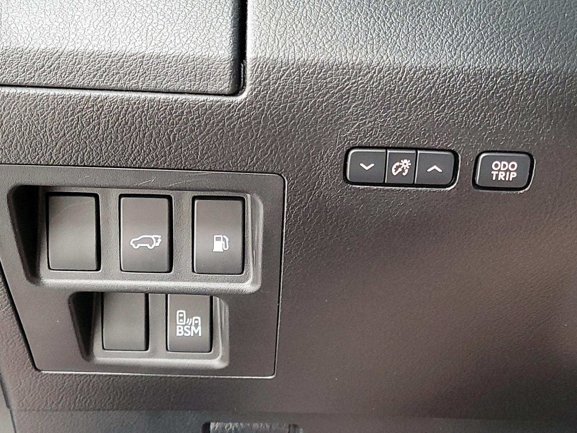 Thumbnail: 2015 Lexus RX - 13