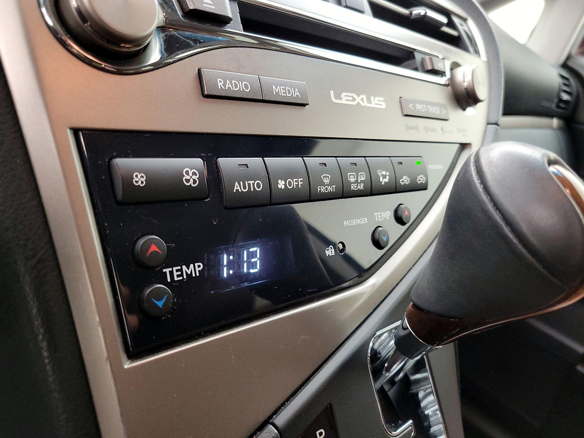 Thumbnail: 2015 Lexus RX - 17
