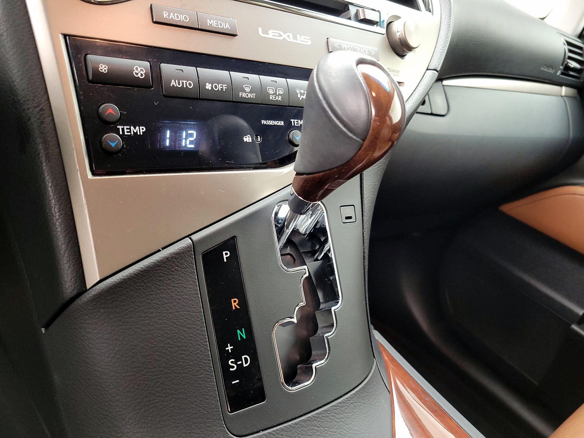 Thumbnail: 2015 Lexus RX - 18