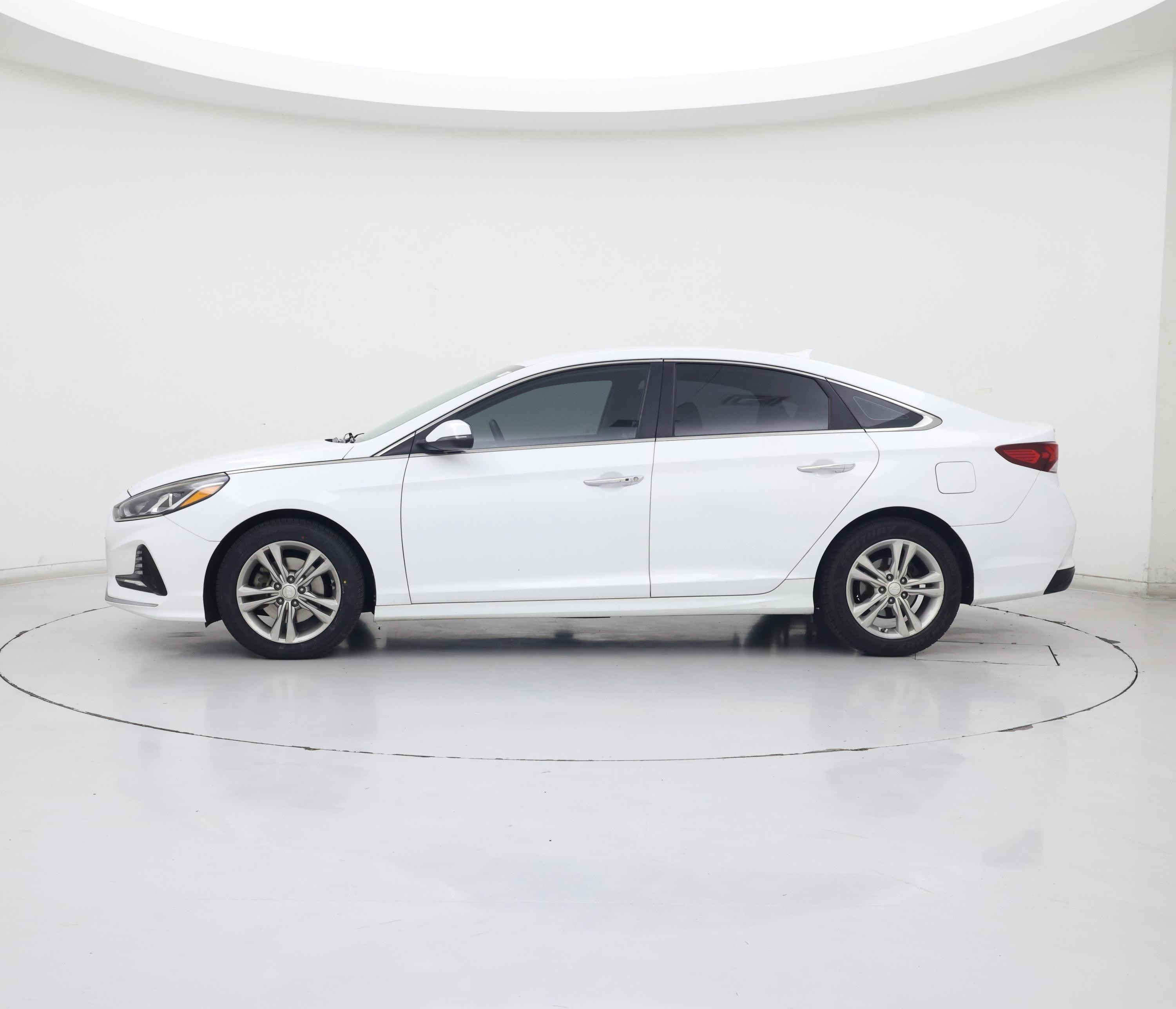 Thumbnail: 2018 Hyundai Sonata - 3