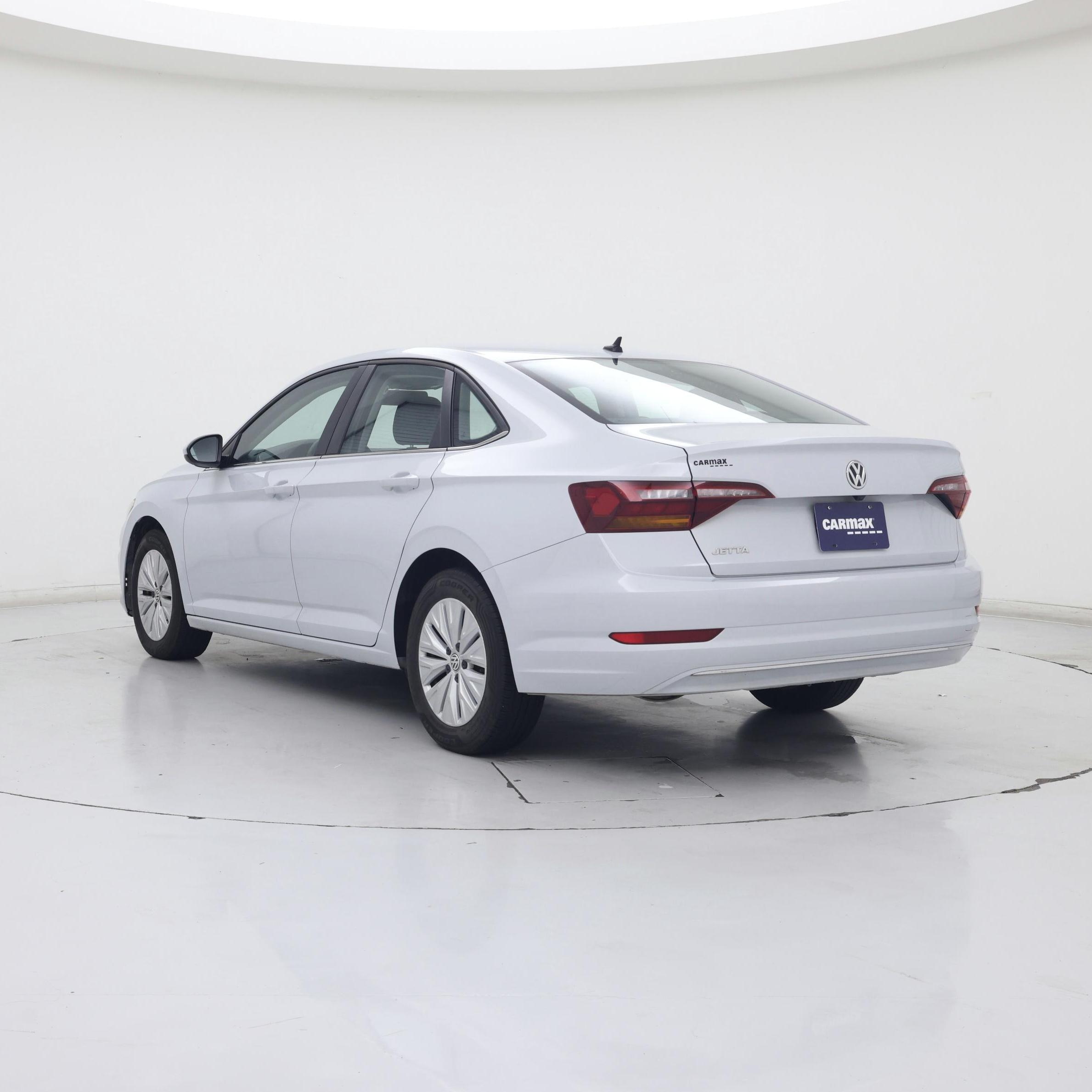 Thumbnail: 2019 Volkswagen Jetta - 2