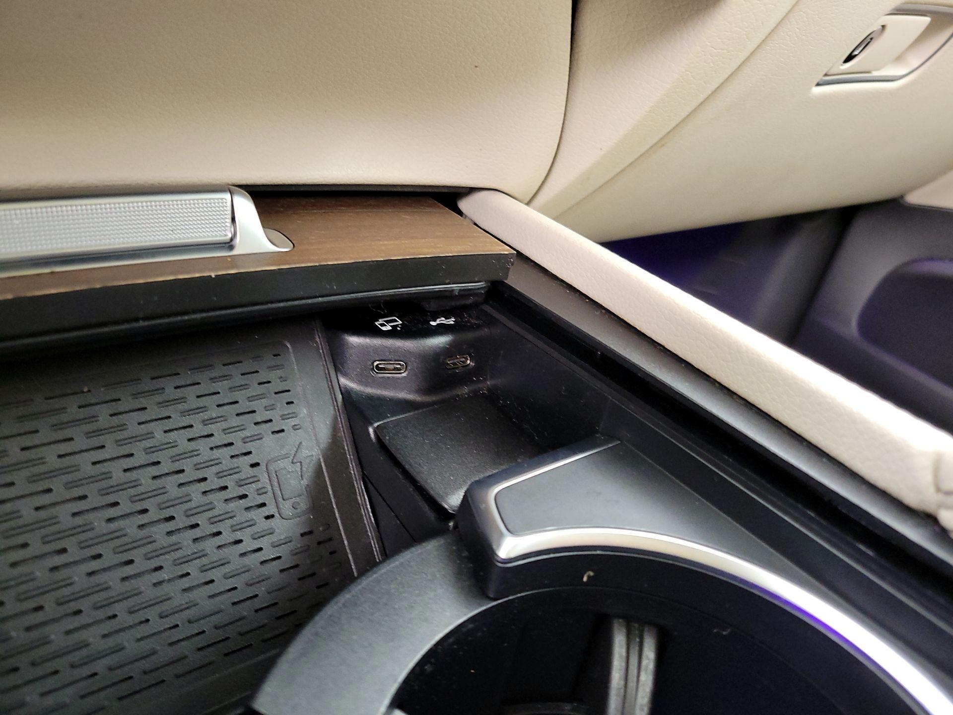 Thumbnail: 2020 Mercedes-Benz GLS - 19