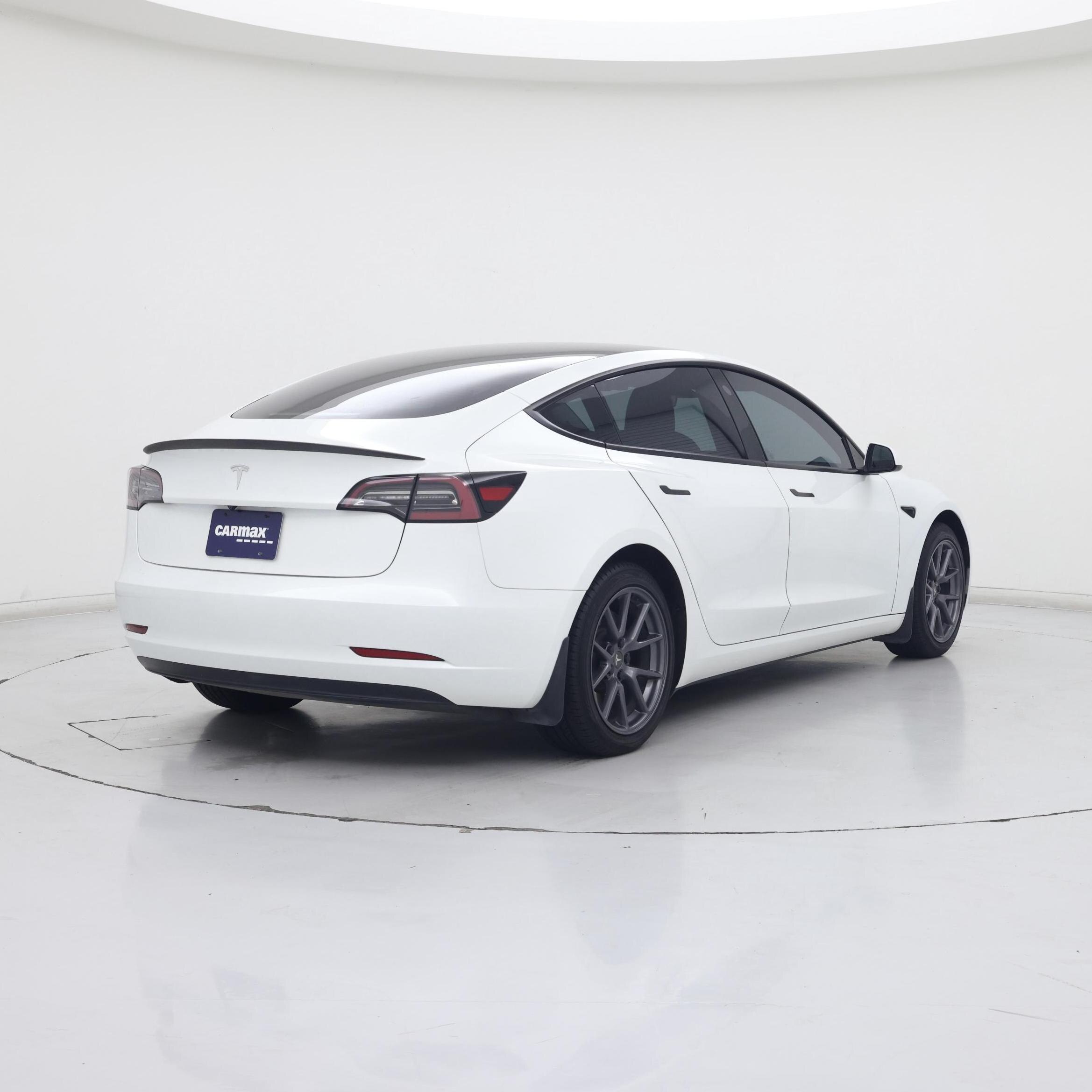 Thumbnail: 2023 Tesla Model 3 - 8