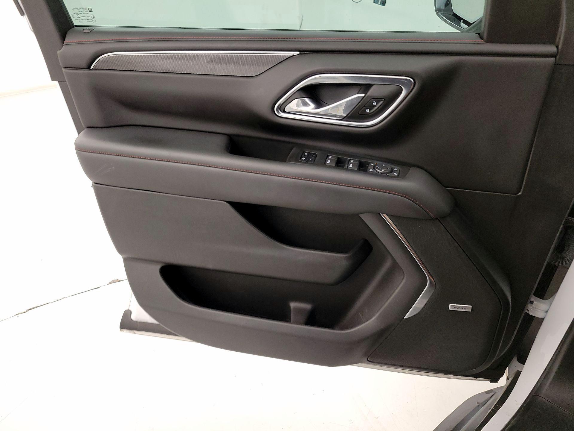 Thumbnail: 2022 Chevrolet Suburban - 12