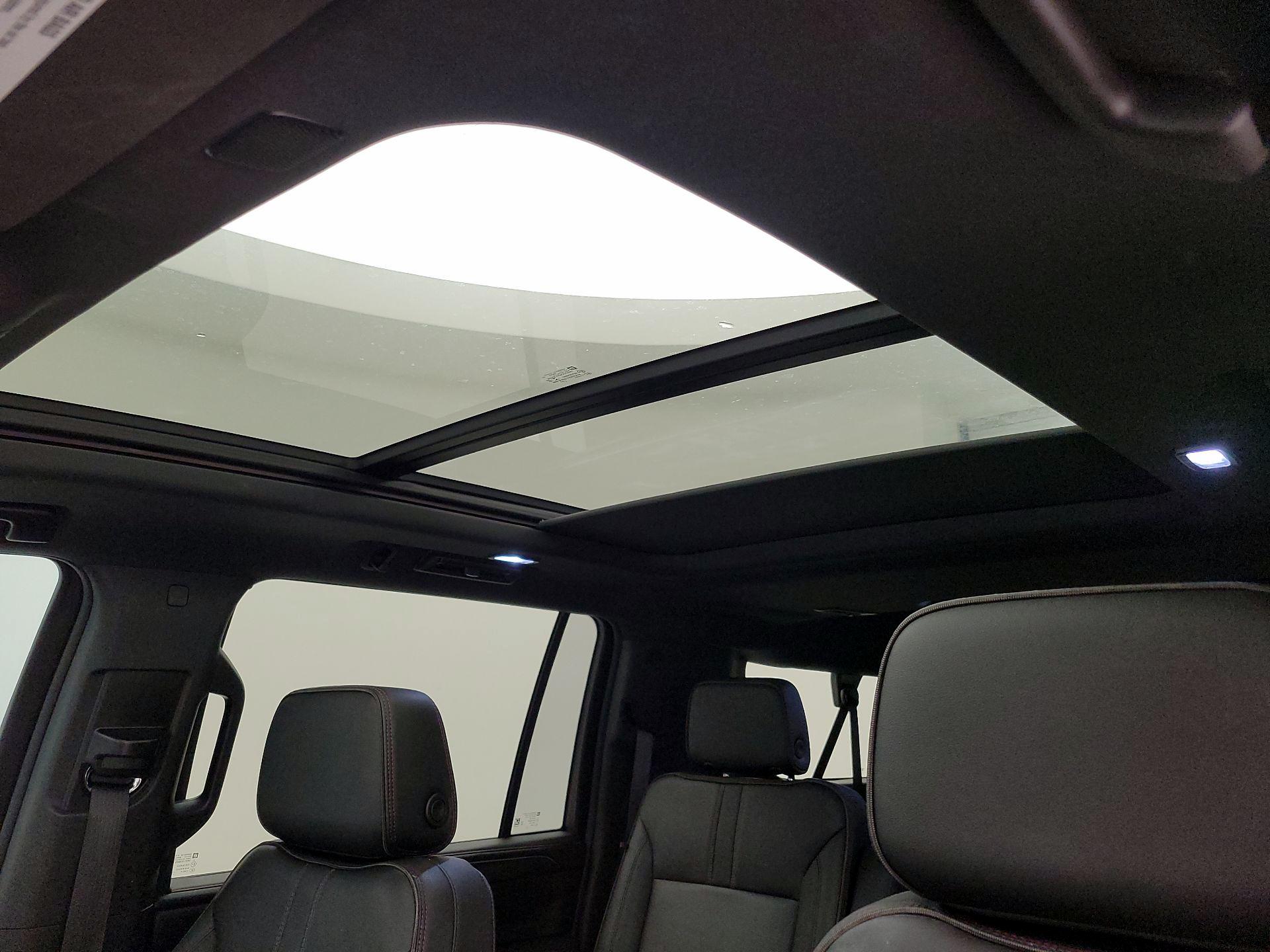 Thumbnail: 2022 Chevrolet Suburban - 20