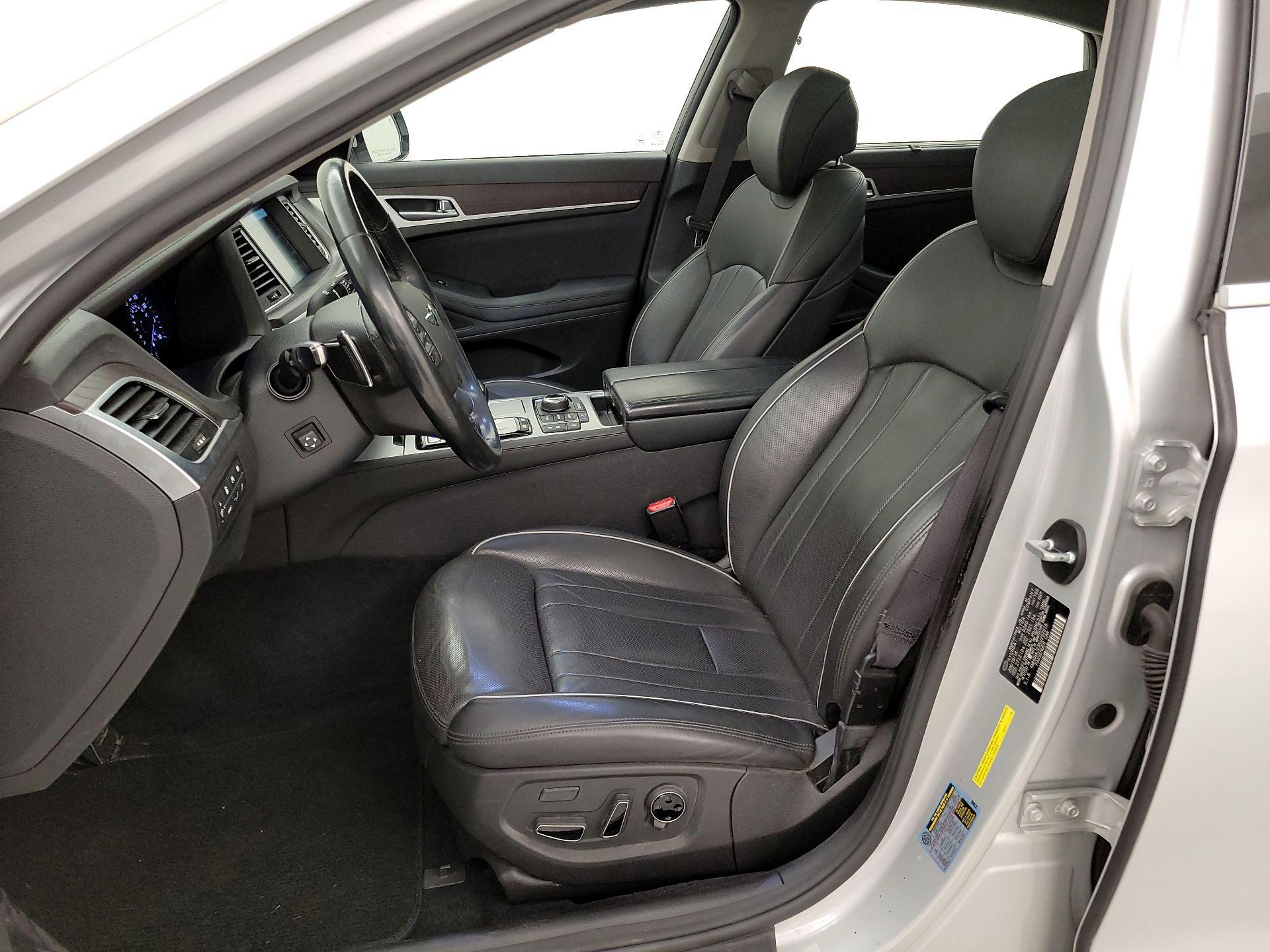 Thumbnail: 2019 Genesis G80 - 11
