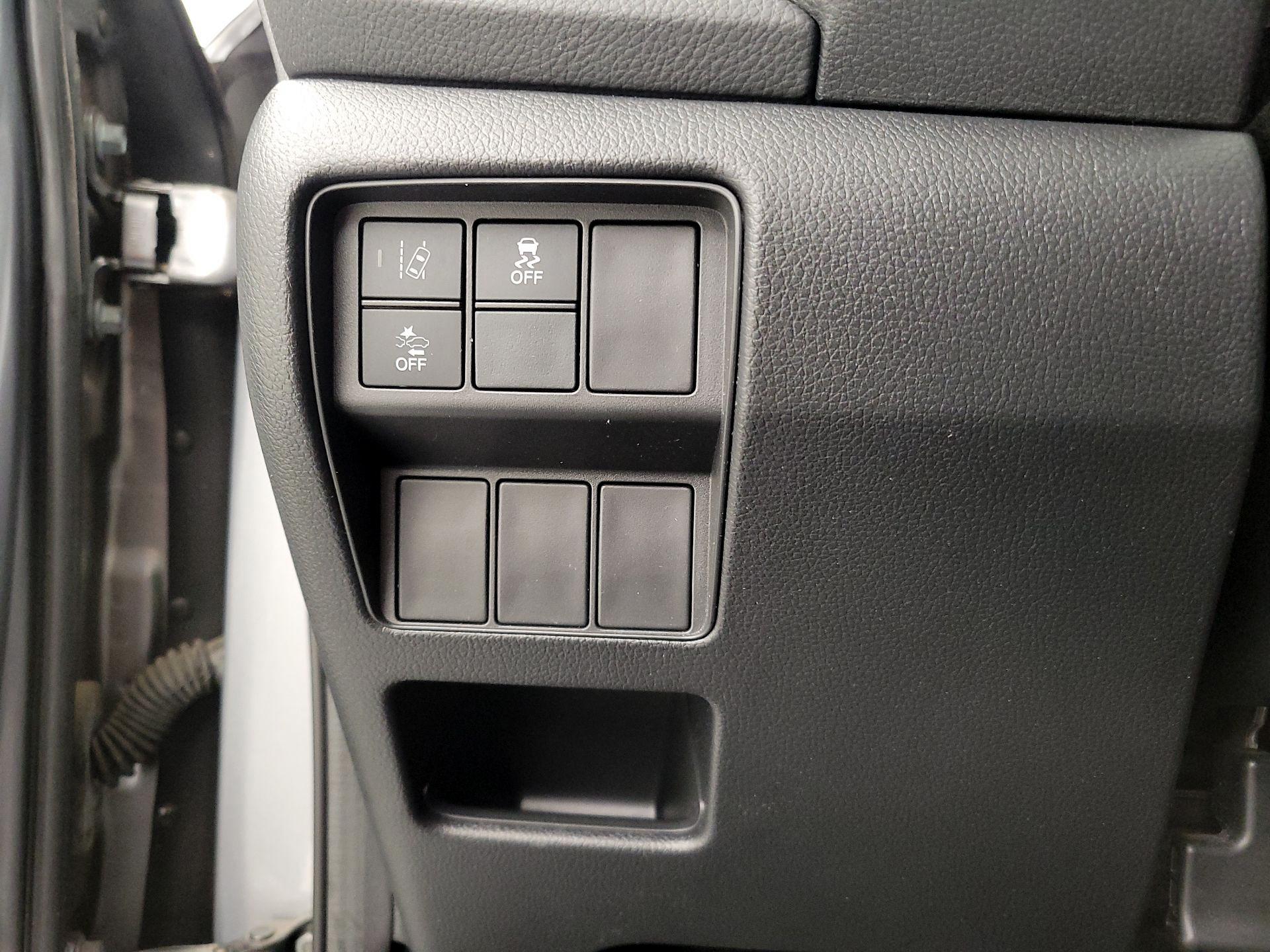 Thumbnail: 2018 Honda CR-V - 13