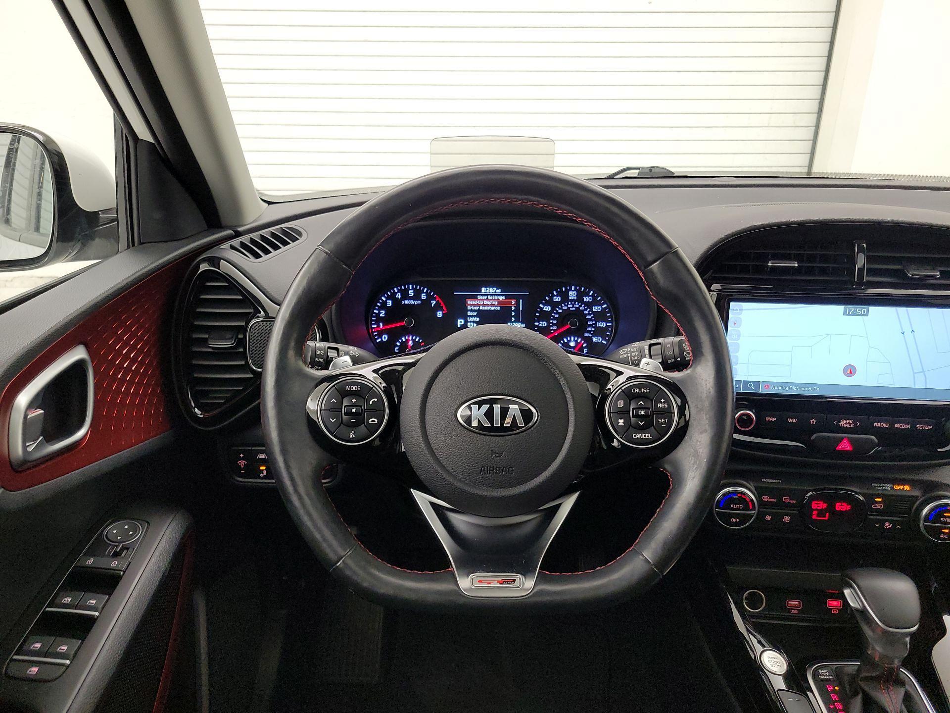 Thumbnail: 2020 Kia Soul - 10