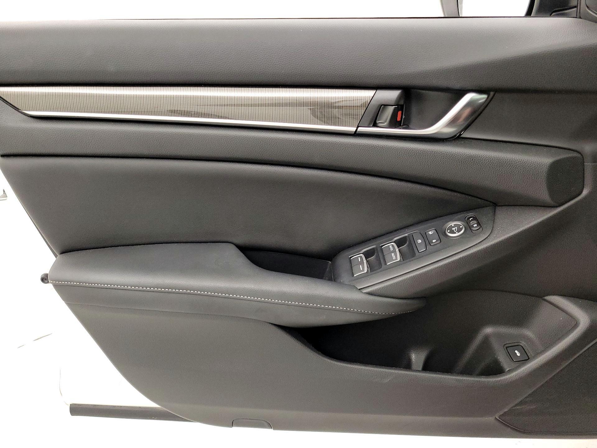 Thumbnail: 2019 Honda Accord - 12