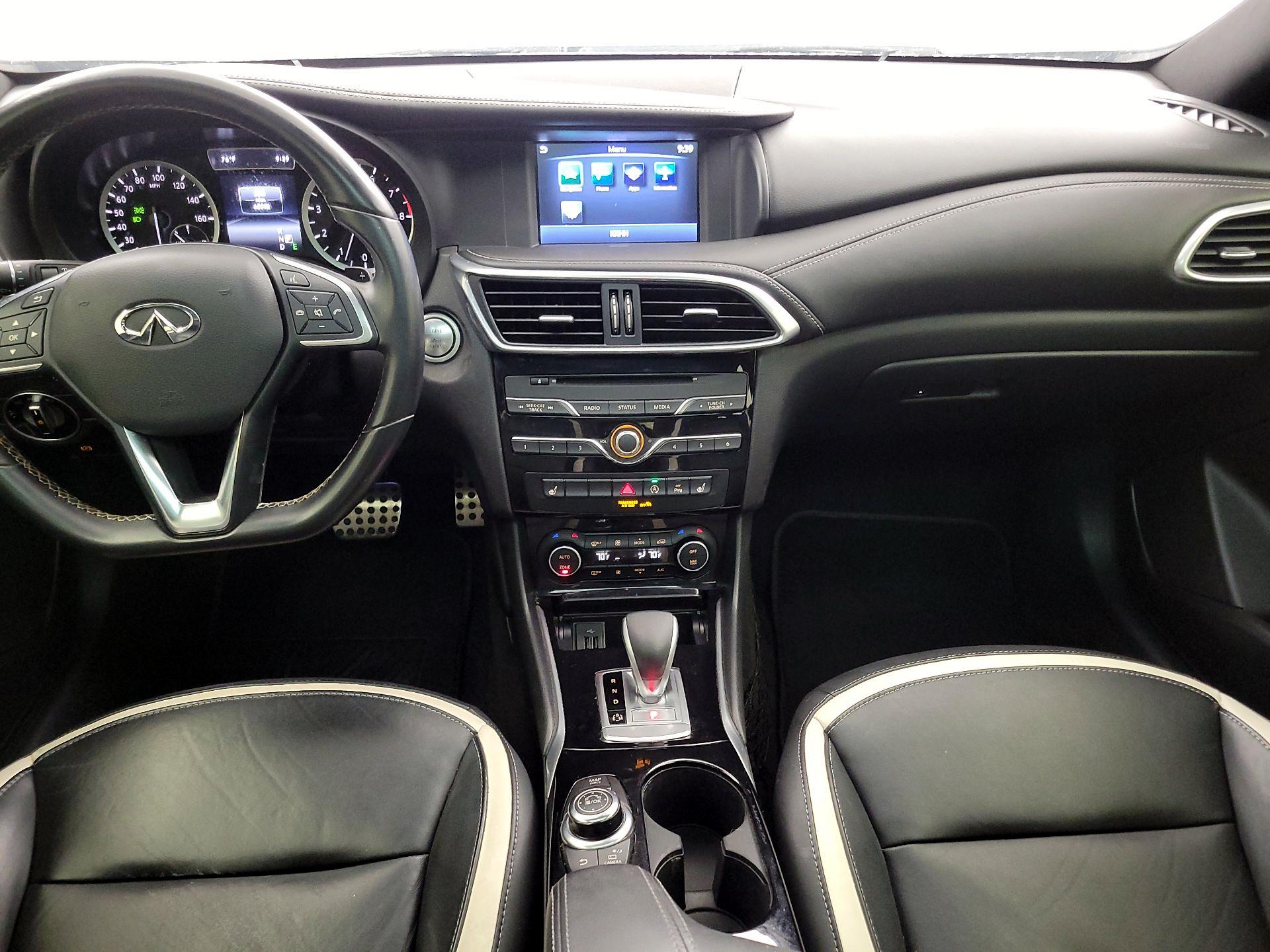 Thumbnail: 2018 INFINITI QX30 - 9