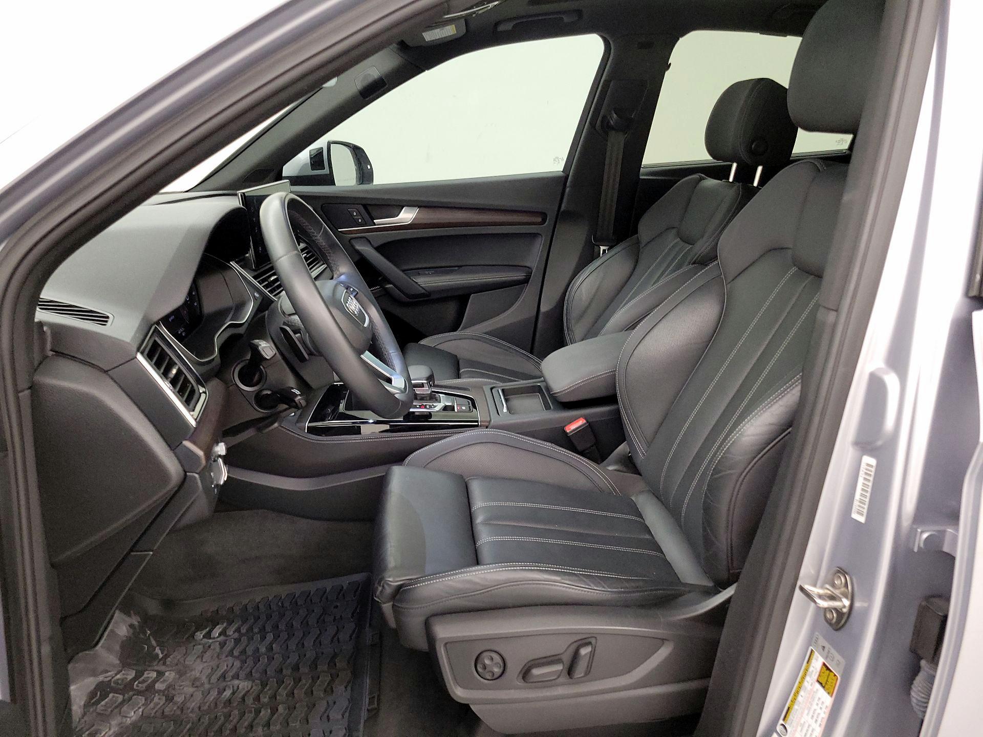 Thumbnail: 2022 Audi Q5 - 11