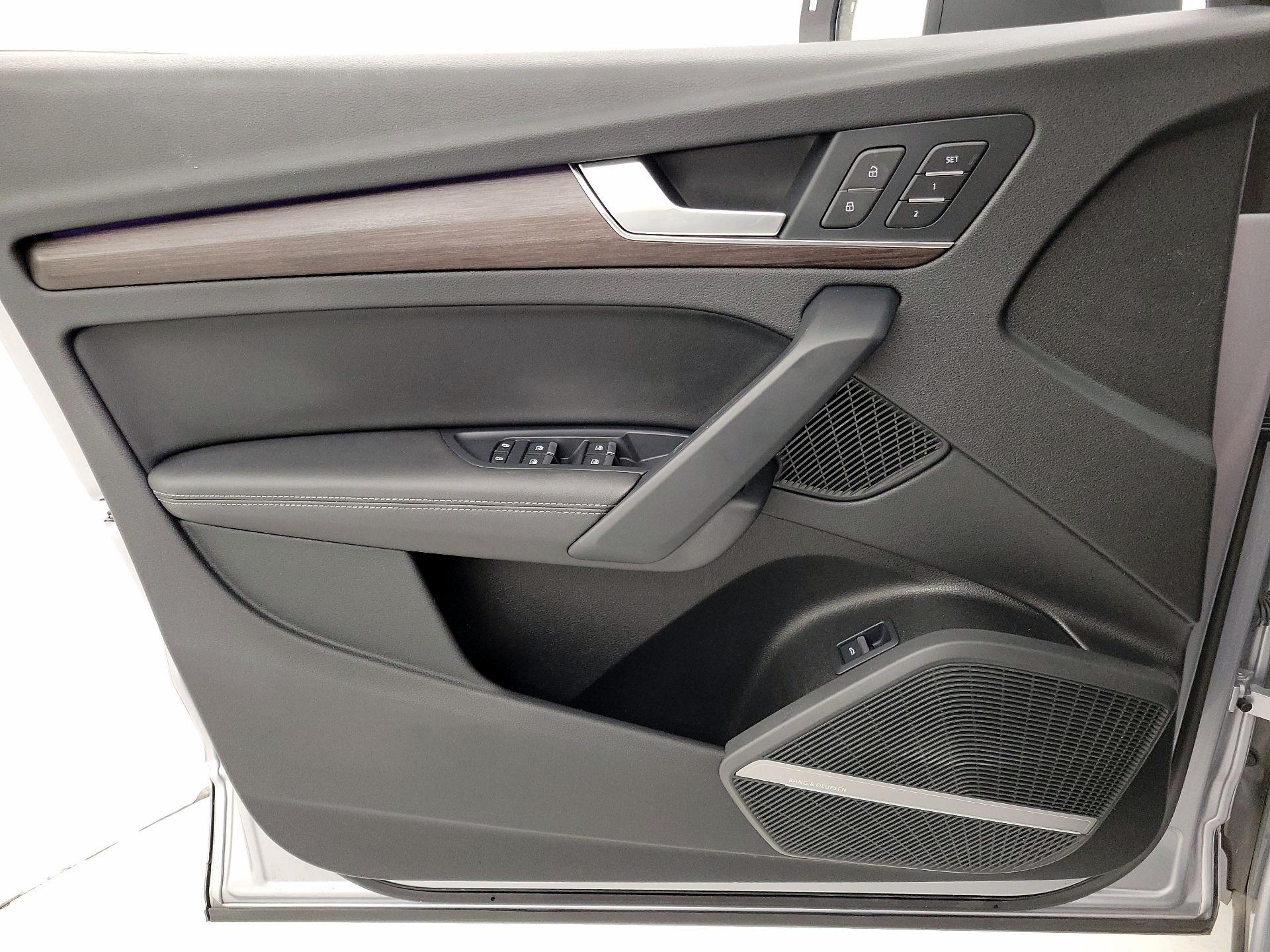 Thumbnail: 2022 Audi Q5 - 12