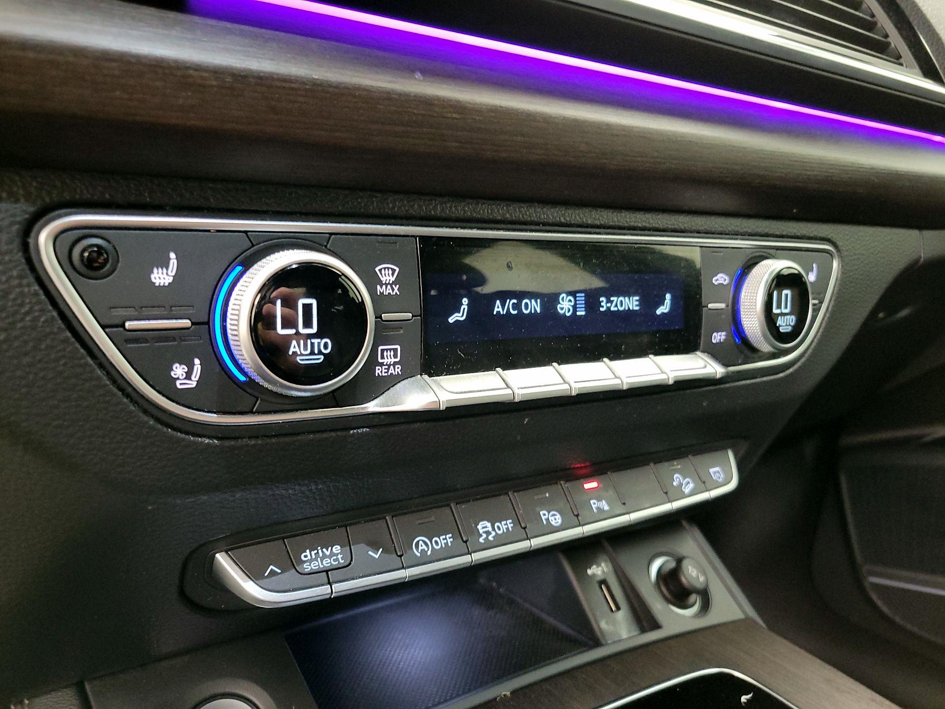 Thumbnail: 2022 Audi Q5 - 17