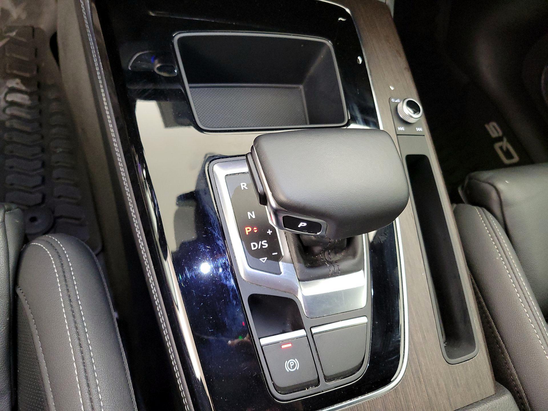 Thumbnail: 2022 Audi Q5 - 18