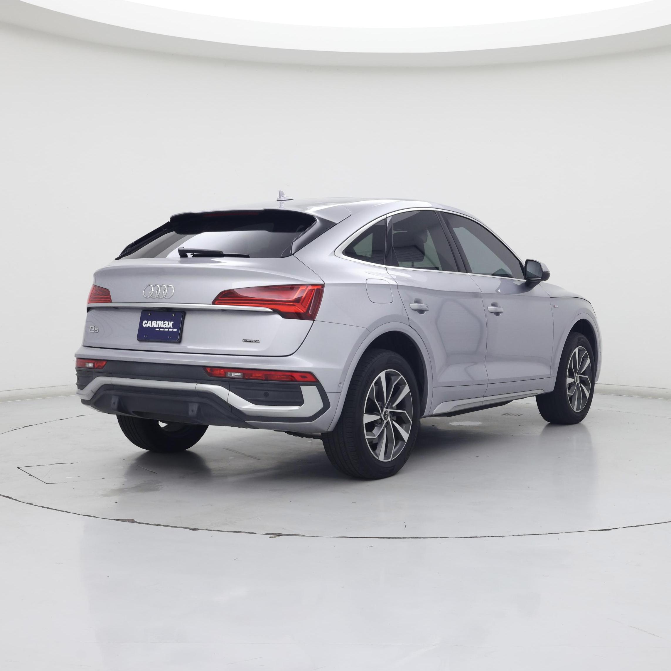 Thumbnail: 2022 Audi Q5 - 8