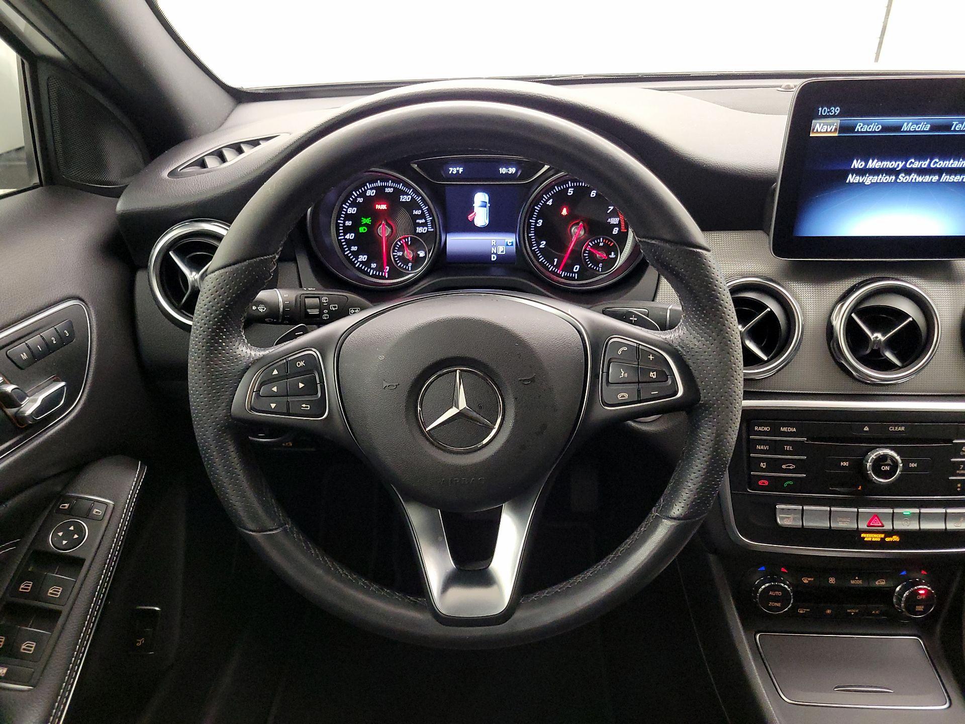 Thumbnail: 2020 Mercedes-Benz GLA - 10