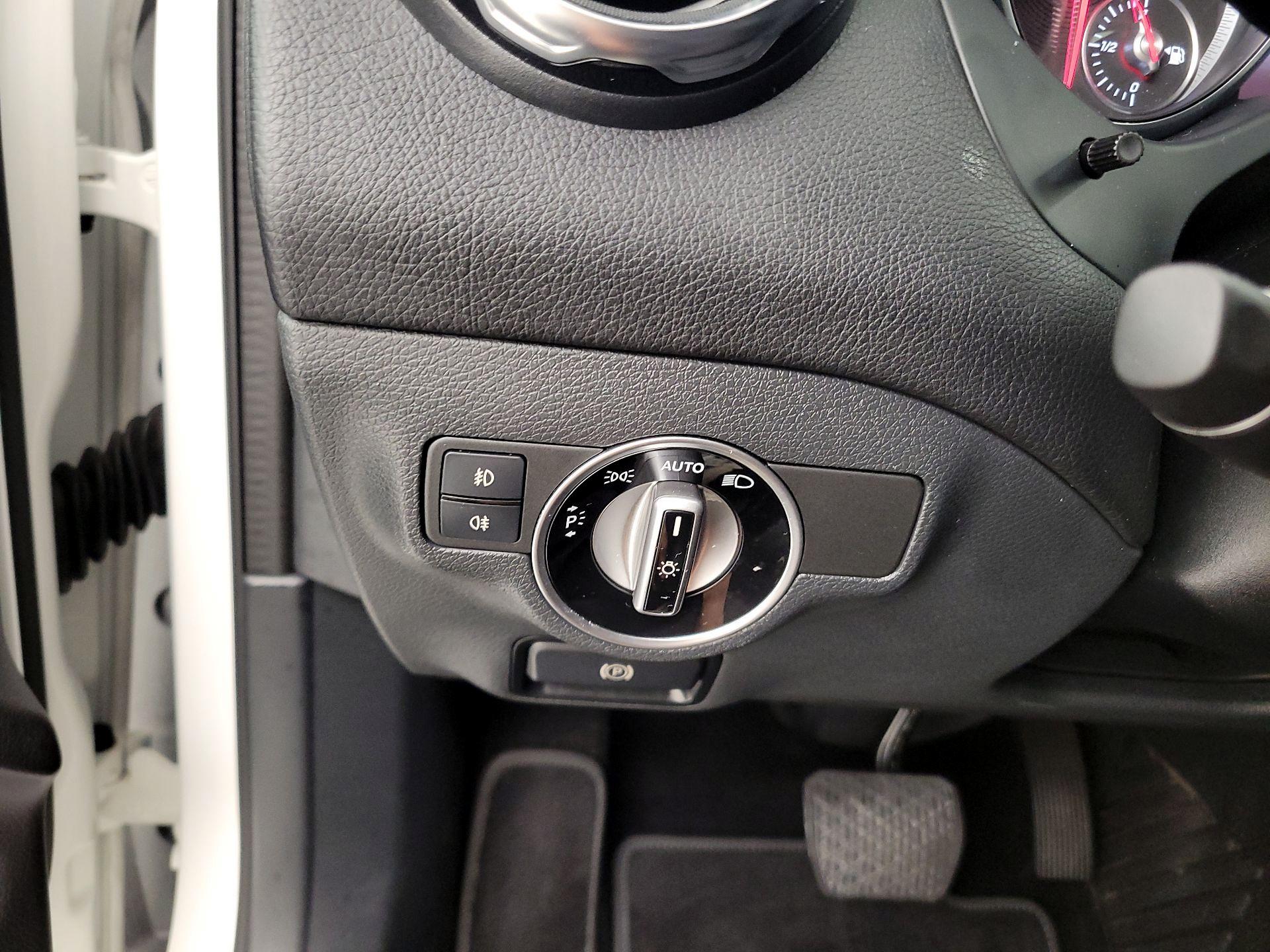 Thumbnail: 2020 Mercedes-Benz GLA - 13