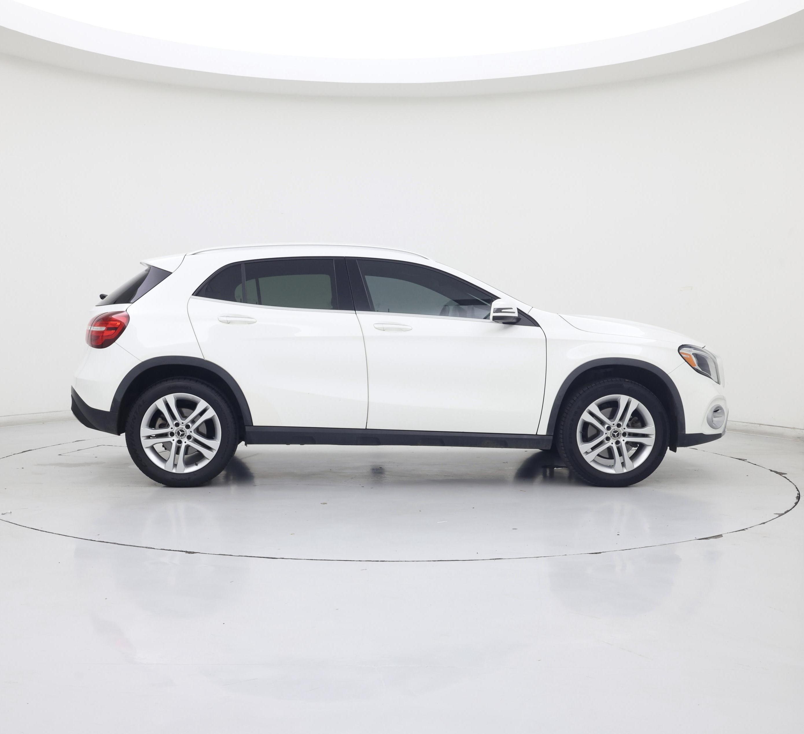 Thumbnail: 2020 Mercedes-Benz GLA - 7