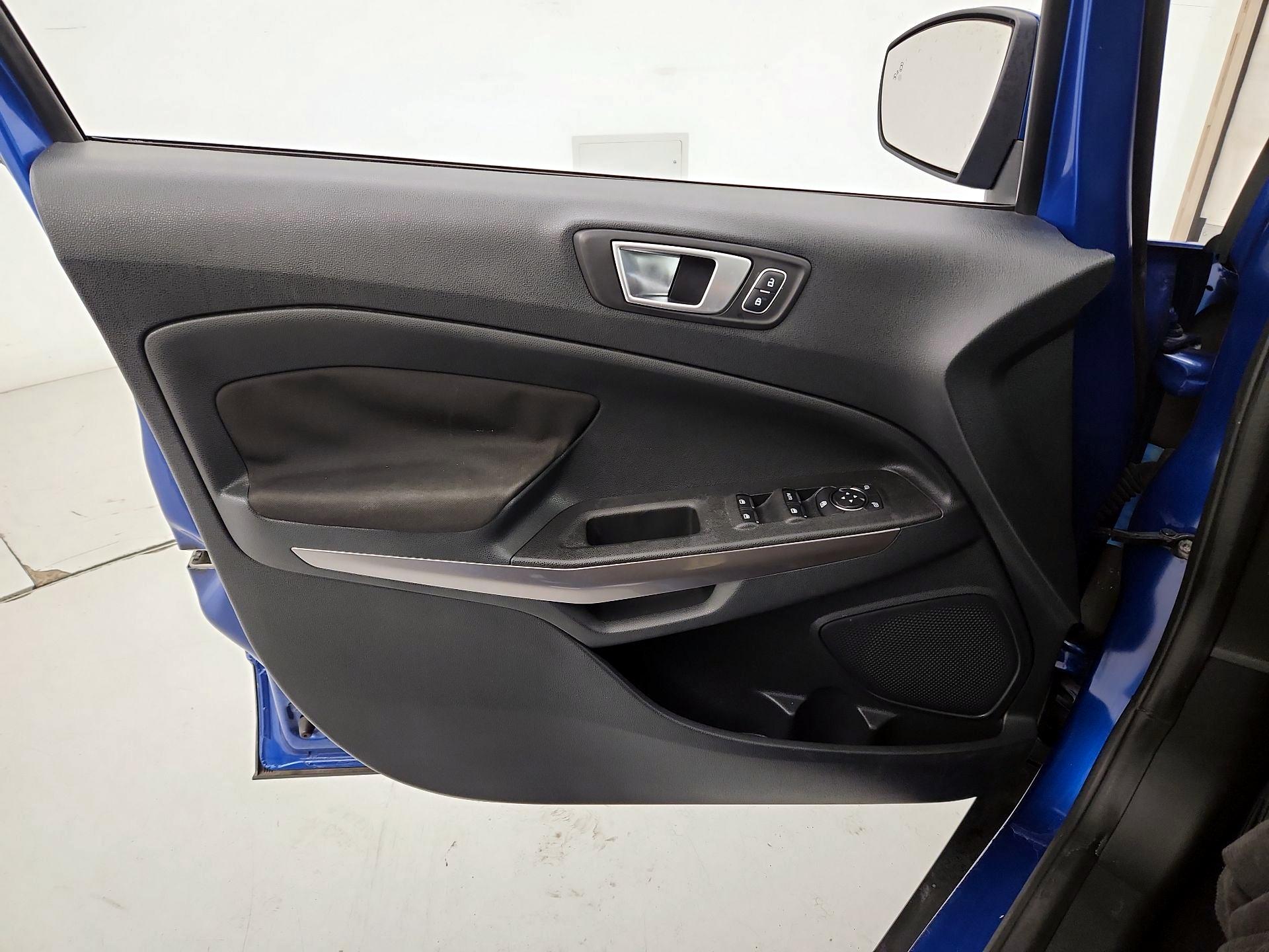 Thumbnail: 2019 Ford EcoSport - 12