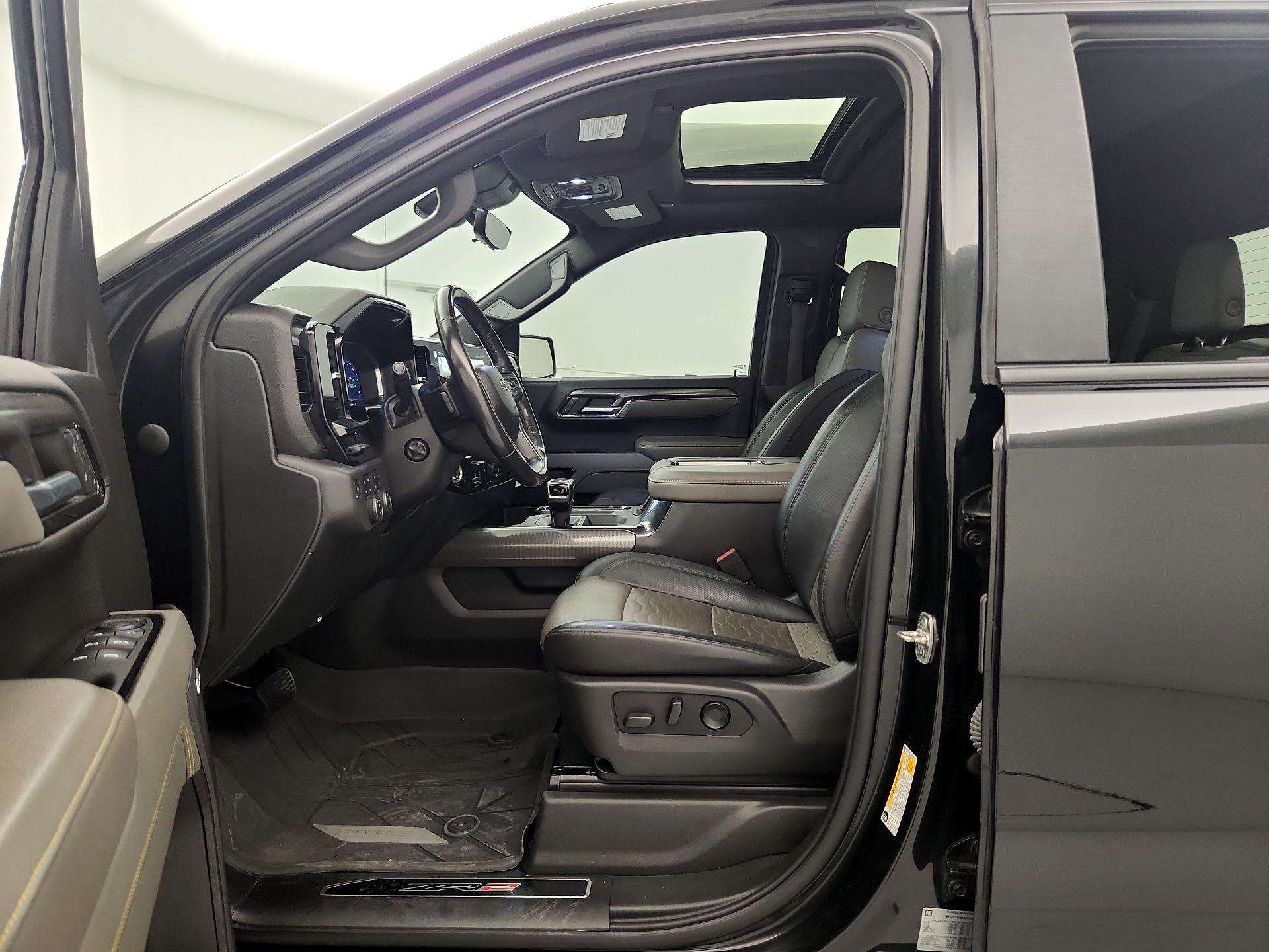 Thumbnail: 2022 Chevrolet Silverado 1500 - 11