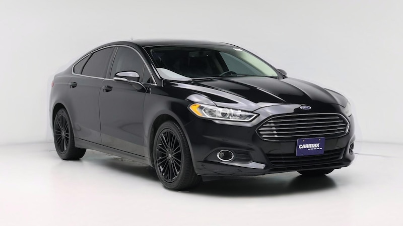 2014 Ford Fusion SE Hero Image