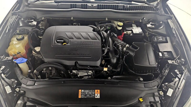 2014 Ford Fusion SE 22