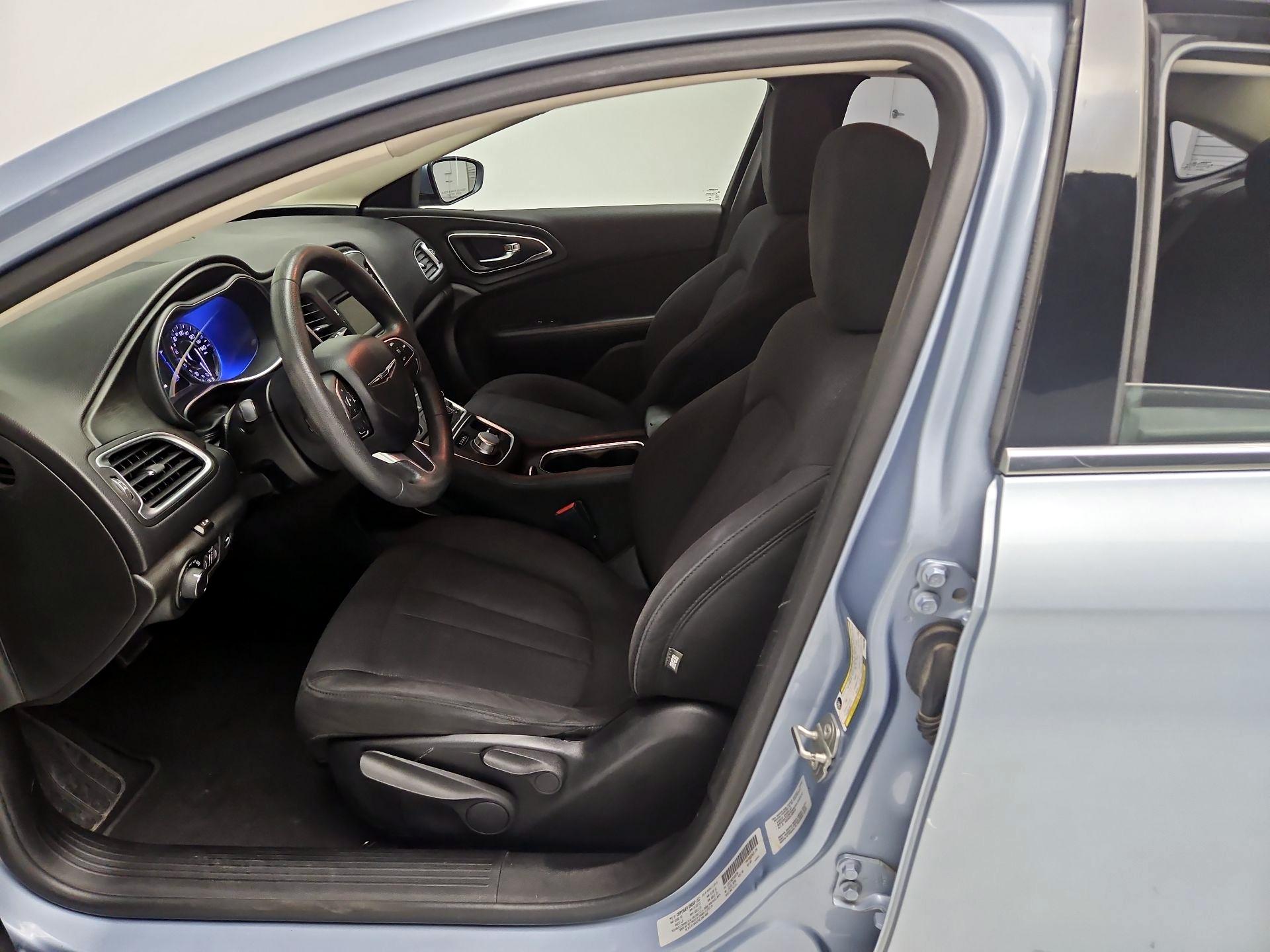 Thumbnail: 2015 Chrysler 200 - 11