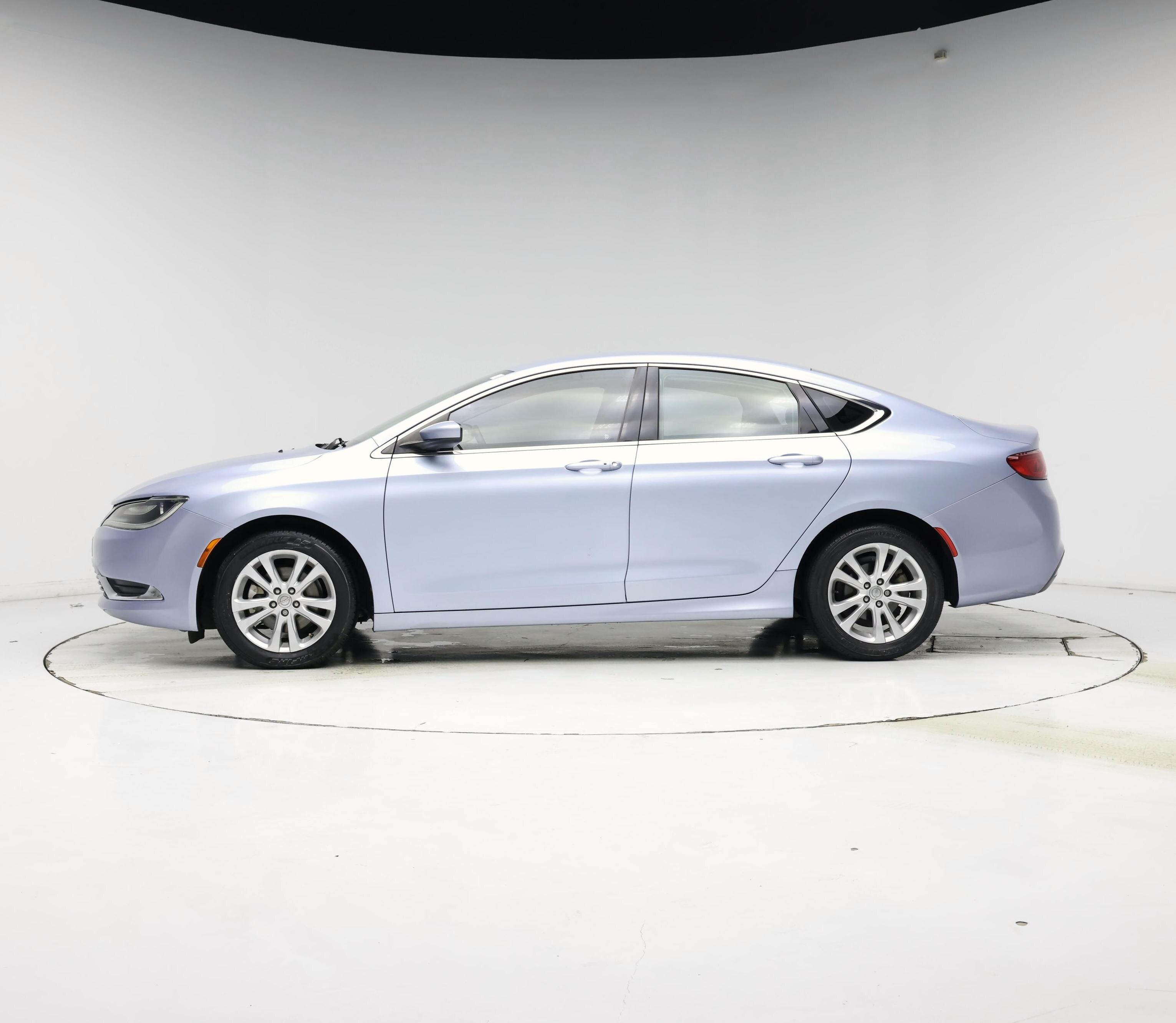 Thumbnail: 2015 Chrysler 200 - 3