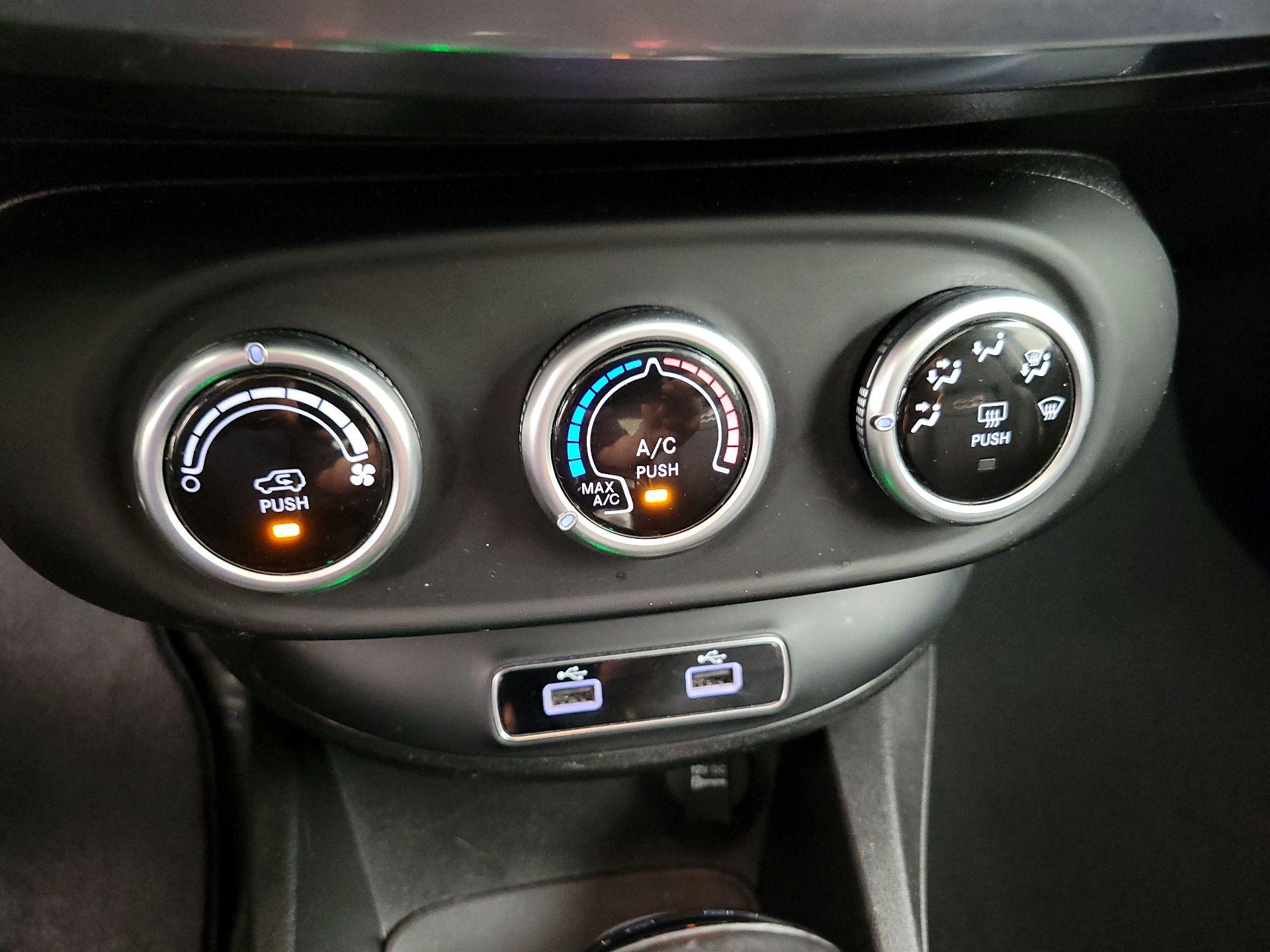 Thumbnail: 2021 Fiat 500X - 17